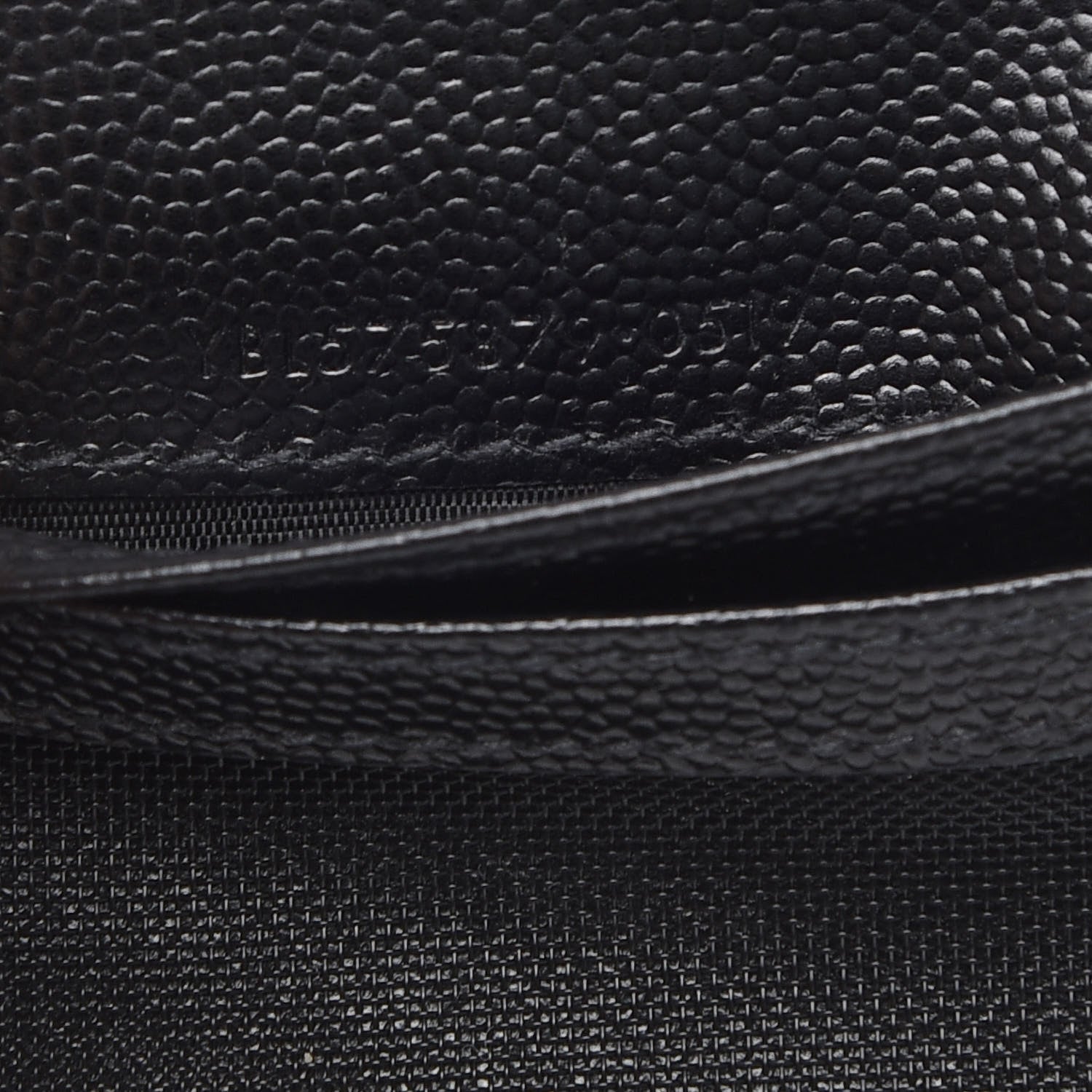 Saint Laurent Grain De Poudre Matelasse Chevron Monogram Zipped Card Case Black 5 of 7