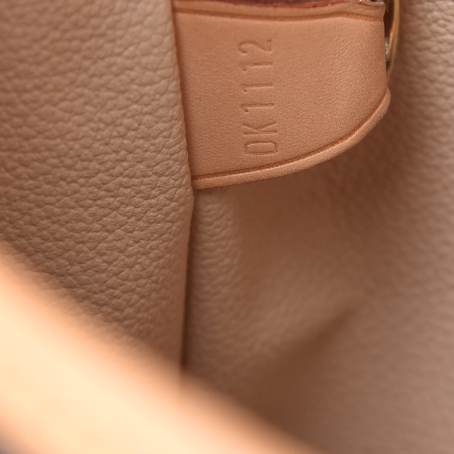 Monogram Petit Bucket 23