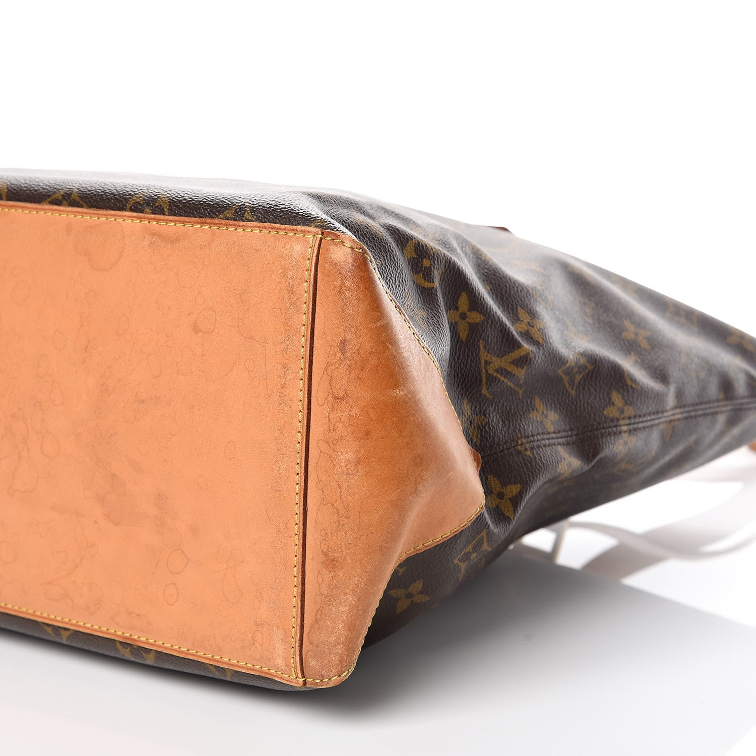 Louis Vuitton Monogram Cabas Mezzo 6 of 20