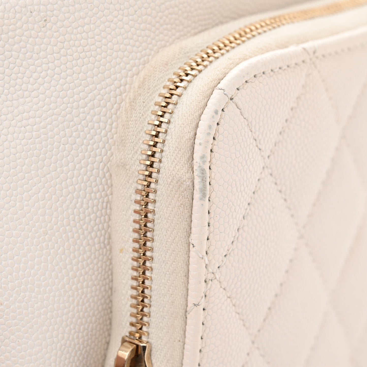 Caviar Quilted Business Affinity Waist Belt Bag White