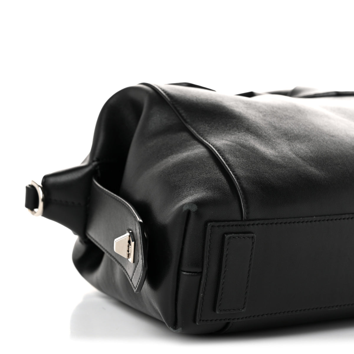 Smooth Calfskin Small Soft Antigona Black