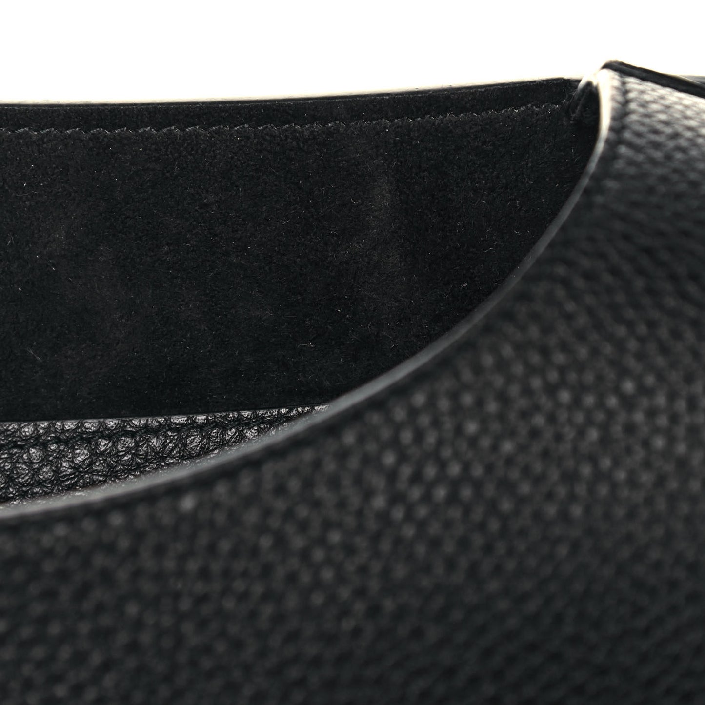 Grained Calfskin Large Bobby Flap Black