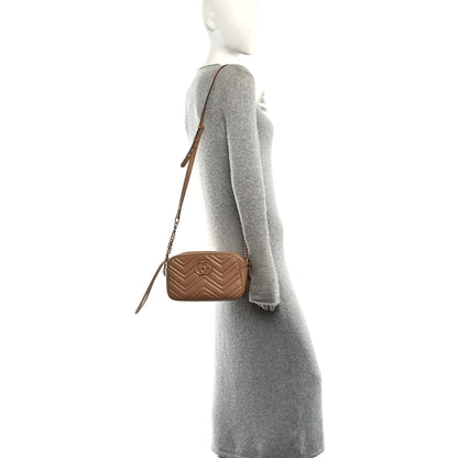 Gucci Calfskin Matelasse Monochrome Small GG Marmont Chain Shoulder Bag Camelia 2 of 12
