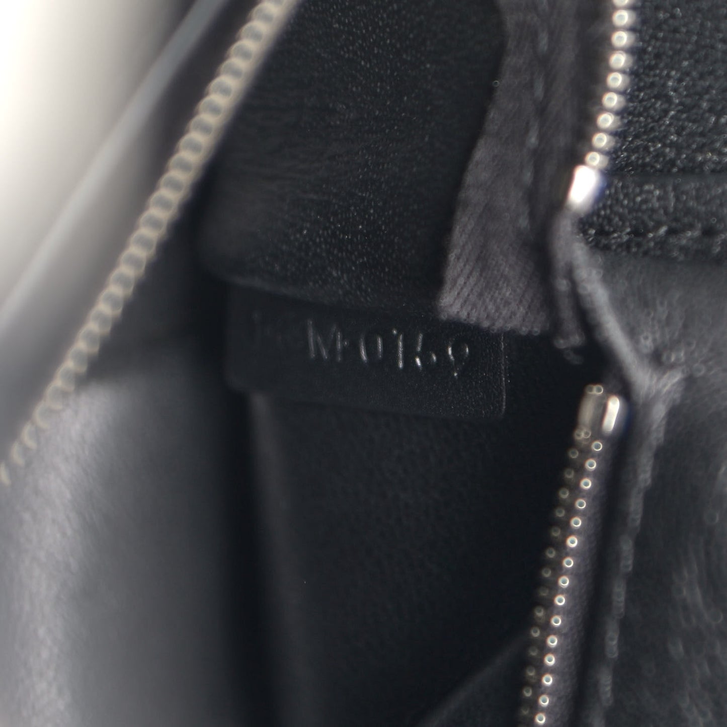 Textured Canvas Small Sangle Bucket Bag Black