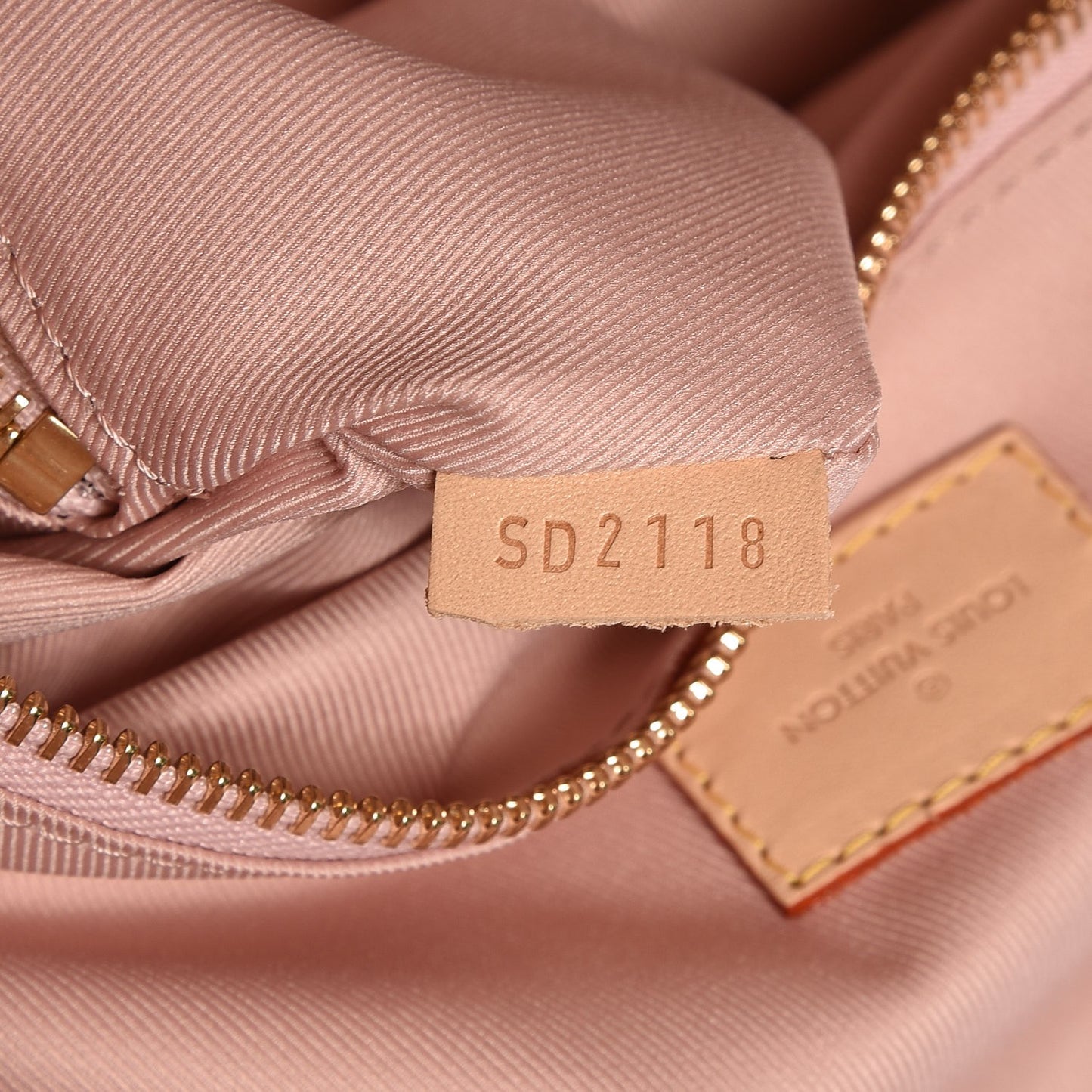 Damier Azur Graceful MM