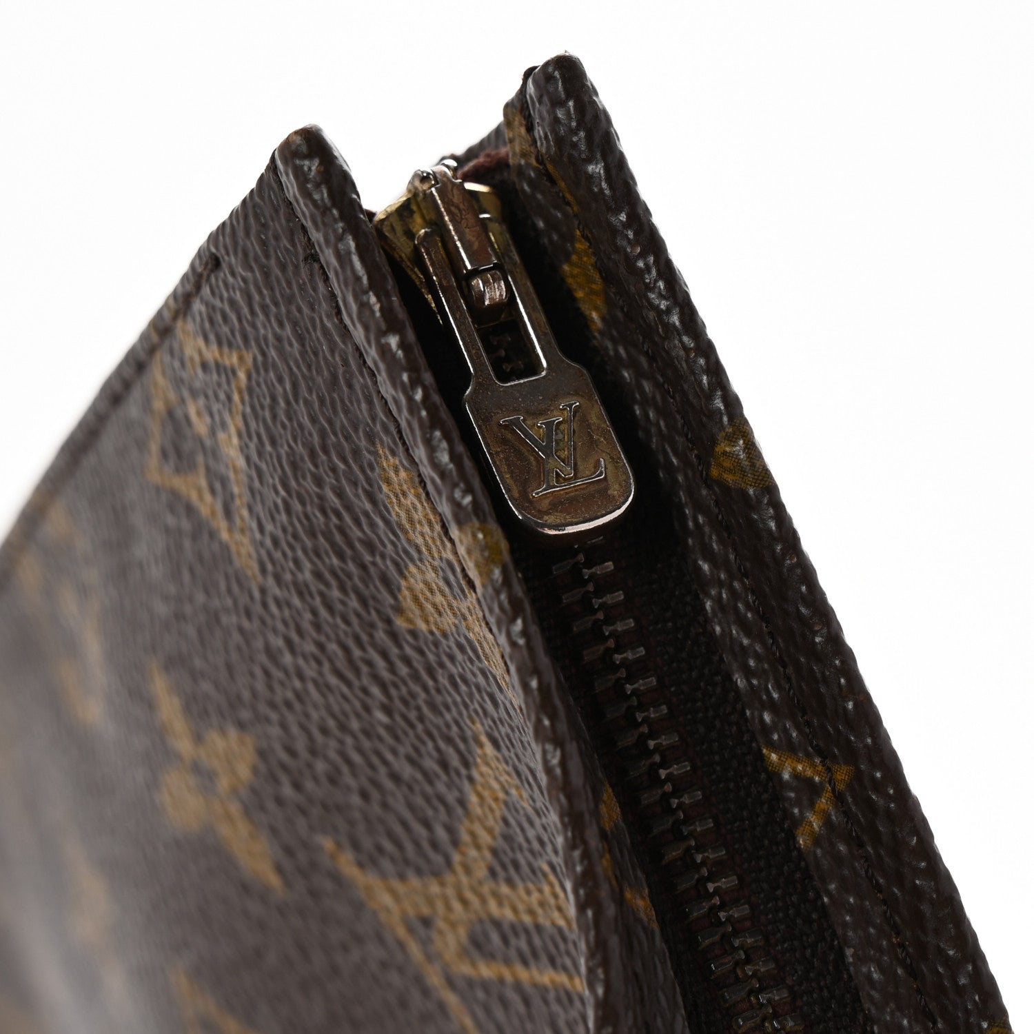 Louis Vuitton Monogram Toiletry Pouch 26 9 of 11