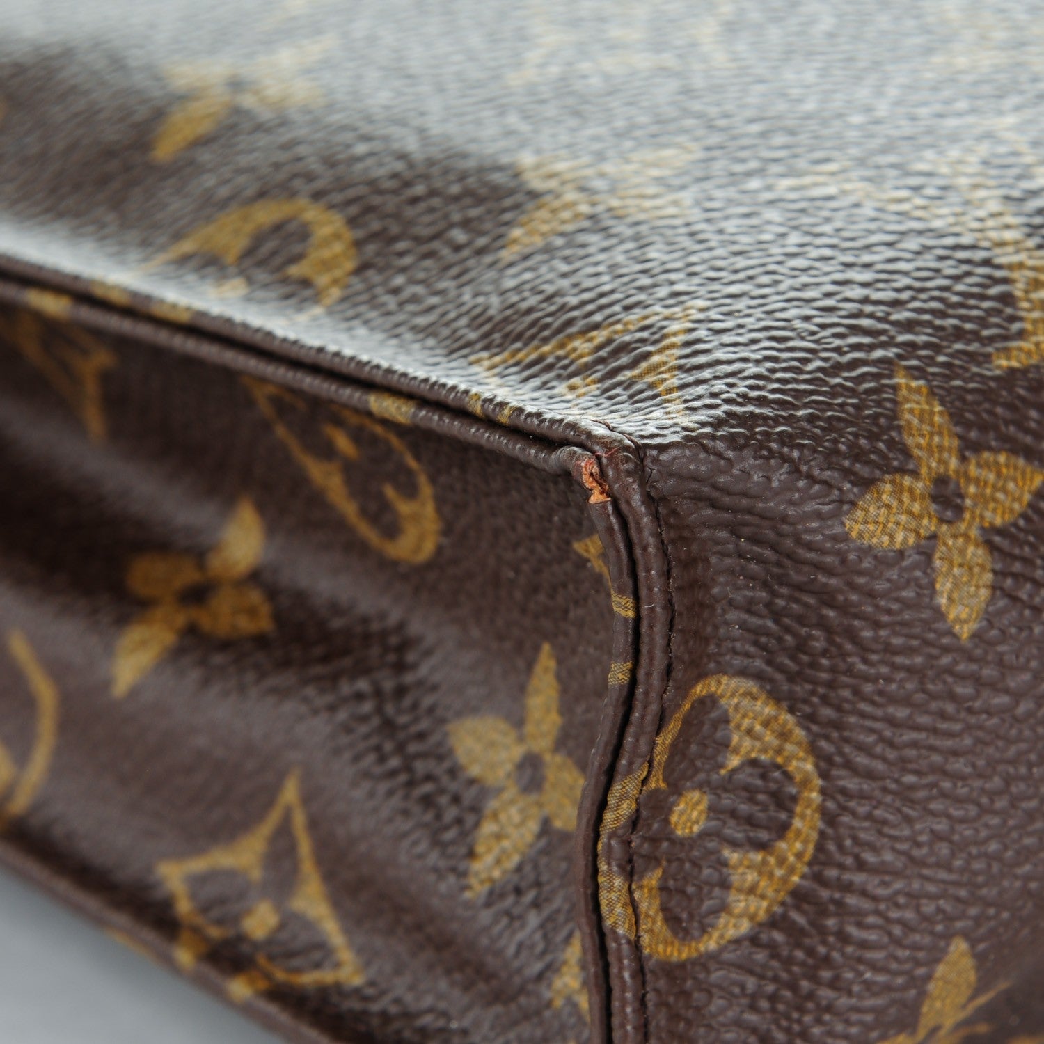 Louis Vuitton Monogram Toiletry Pouch 26 9 of 9