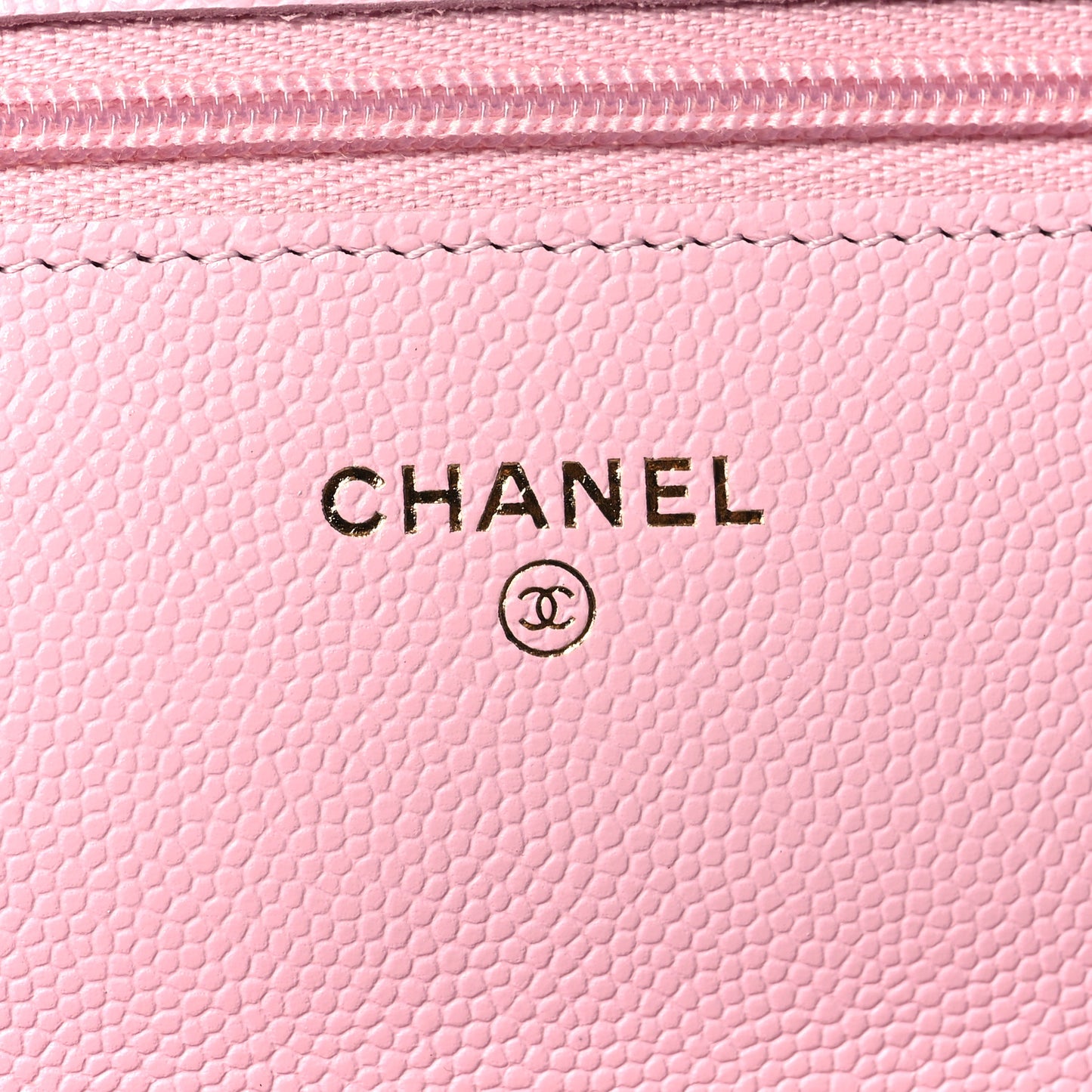 Caviar Quilted Wallet on Chain WOC Light Pink