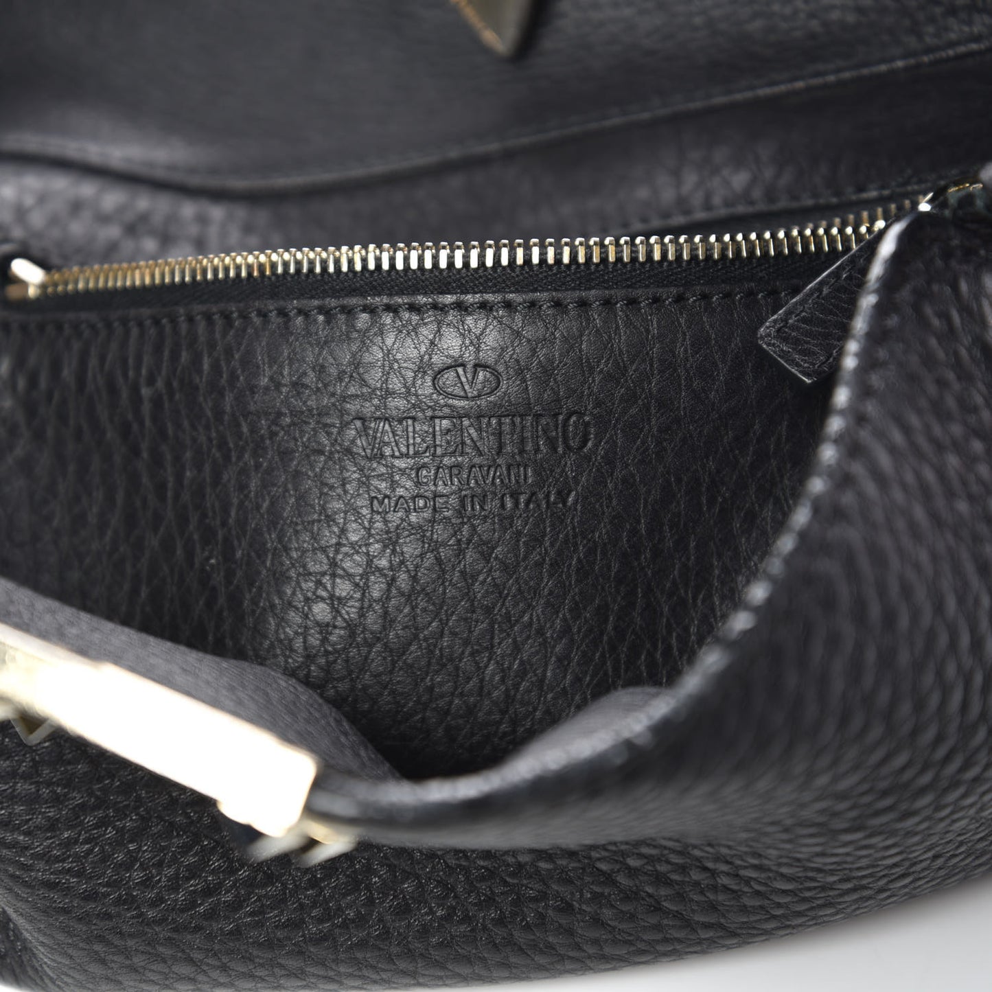 Pebbled Calfskin Large Rockstud Flip-Lock Messenger Bag Black