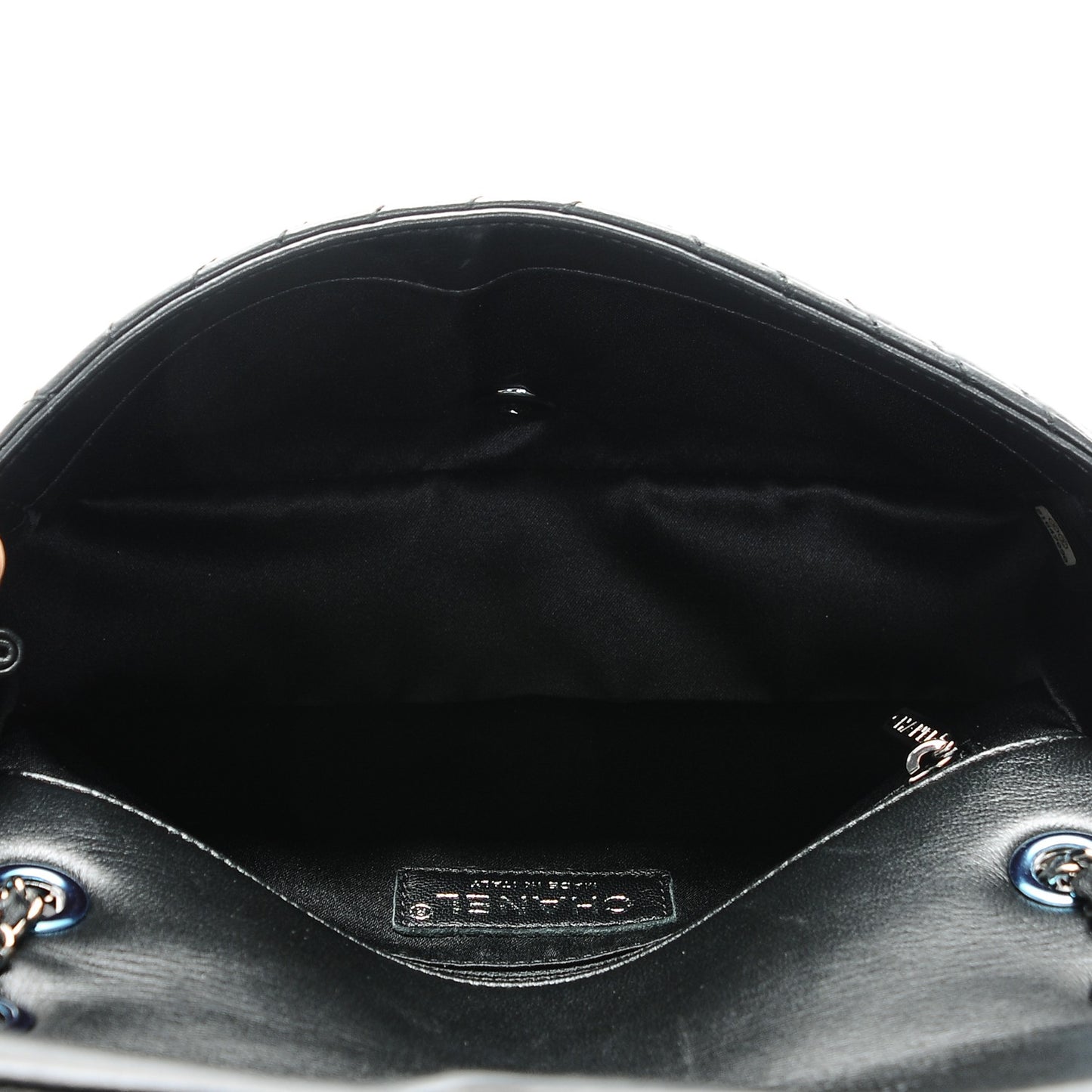 Lambskin Small CC Crossing Flap Black