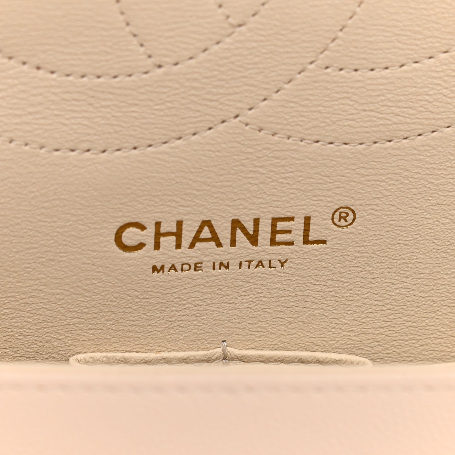 Caviar Quilted Jumbo Double Flap Beige Clair