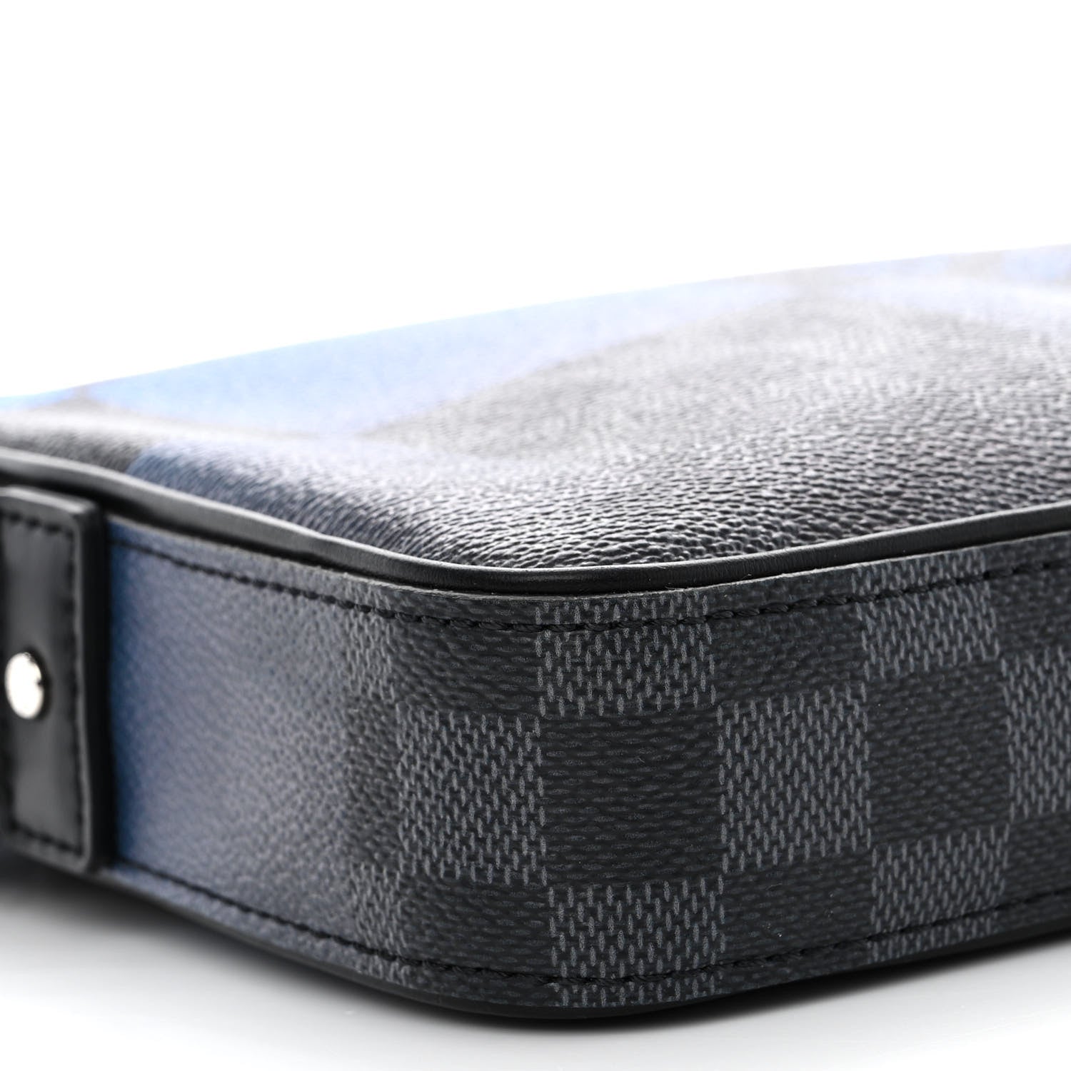Louis Vuitton Giant Damier Graphite Alpha Messenger Bag Navy 9 of 10