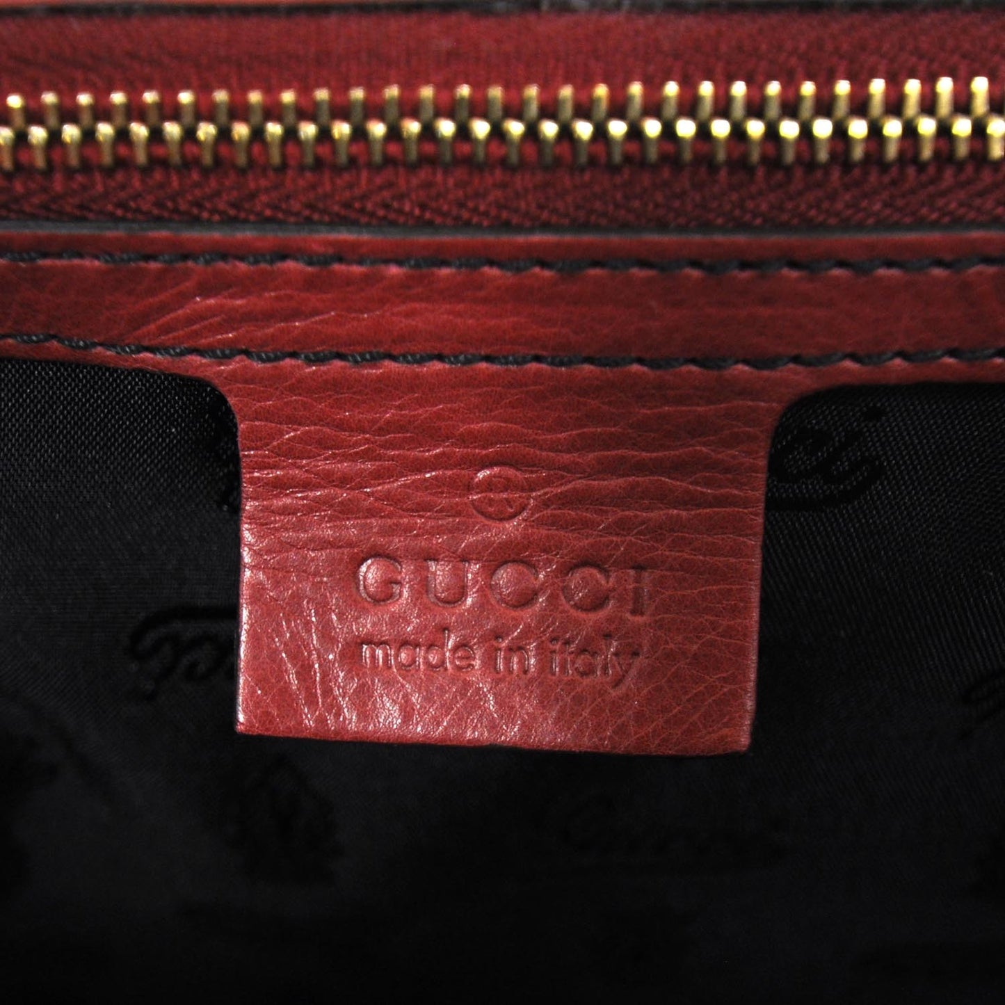 Dialux Queen Tote Red