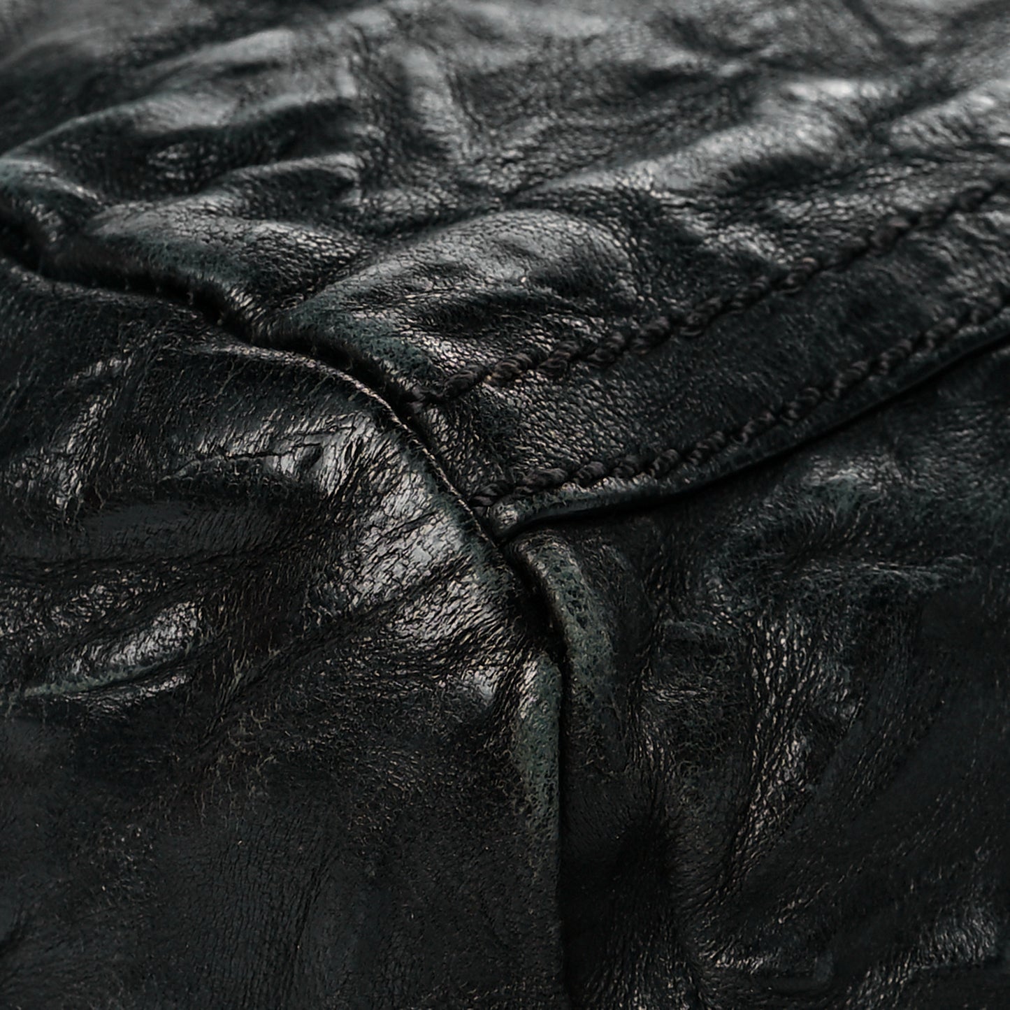 Tumbled Sheepskin Mini Pandora Black
