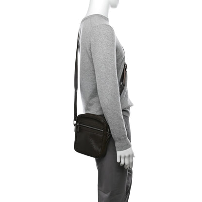 Louis Vuitton Taiga Dimitri Grizzli 2 of 13