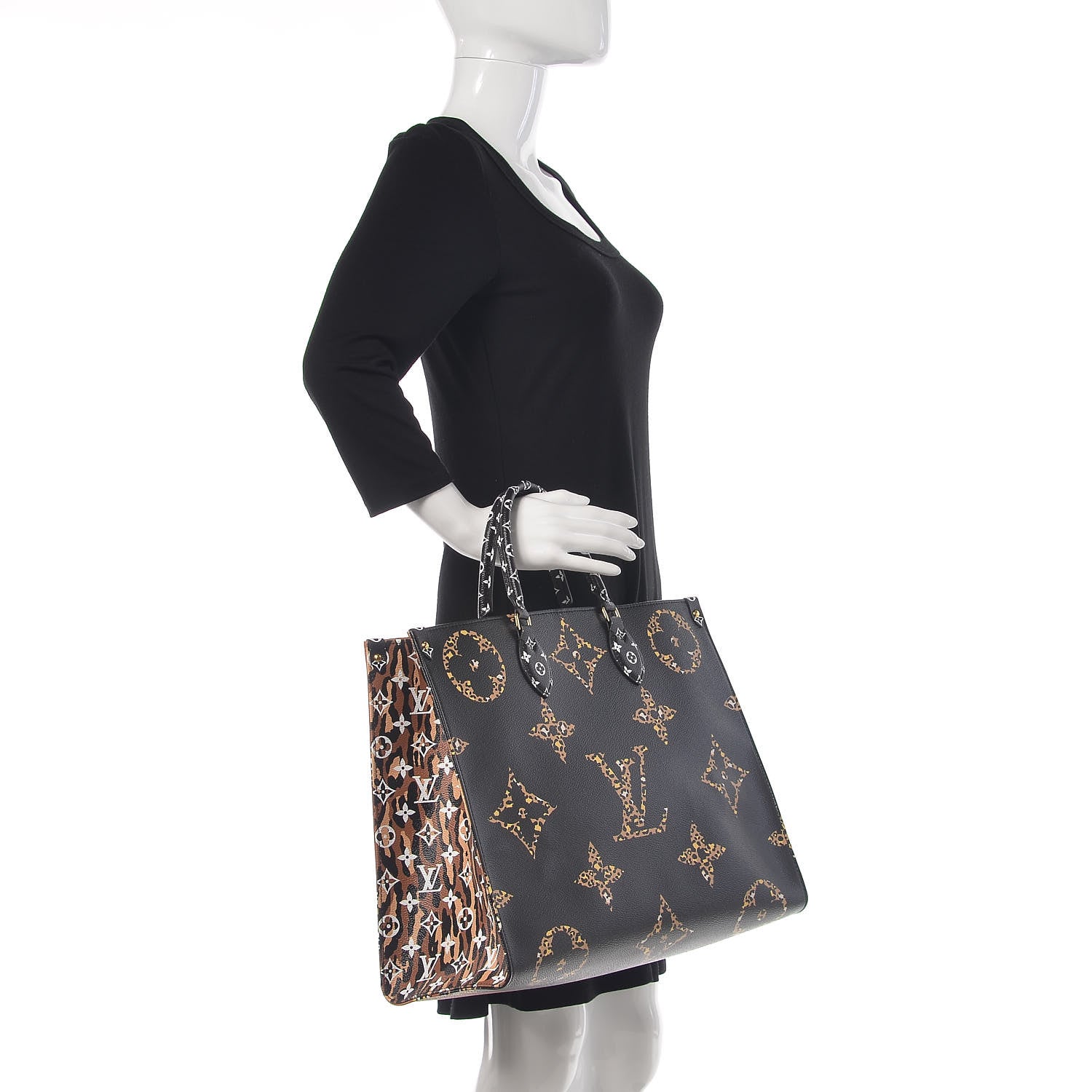 Louis Vuitton Monogram Giant Jungle Onthego GM Black 2 of 11