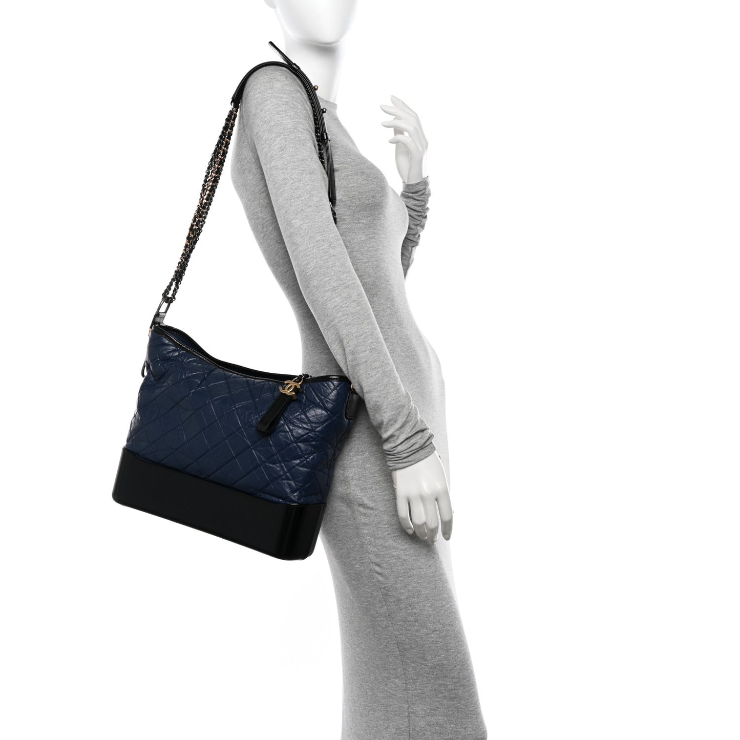 Aged Calfskin Quilted Large Gabrielle Hobo Navy Black