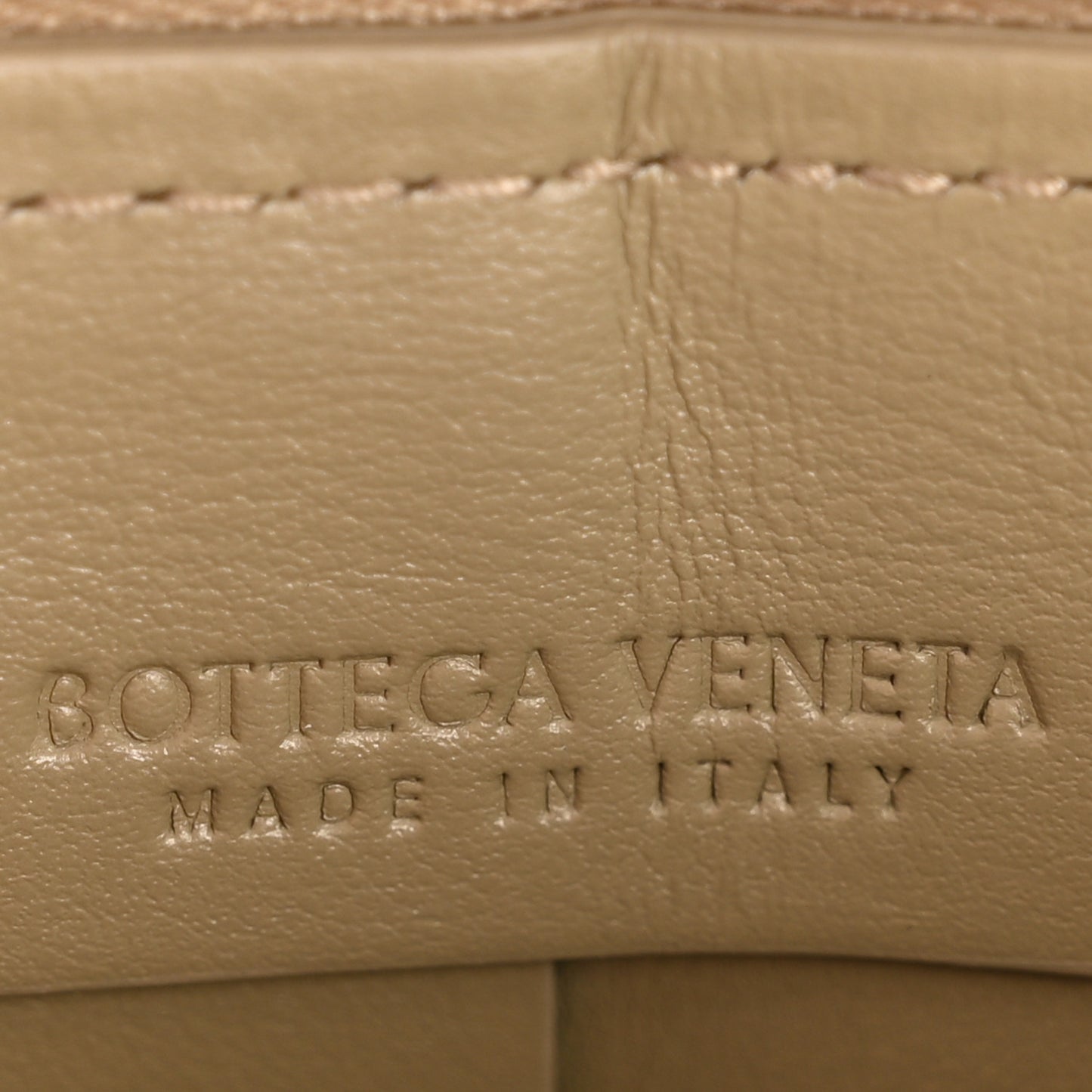 Lambskin Maxi Intrecciato Cassette Camera Bag Travertine