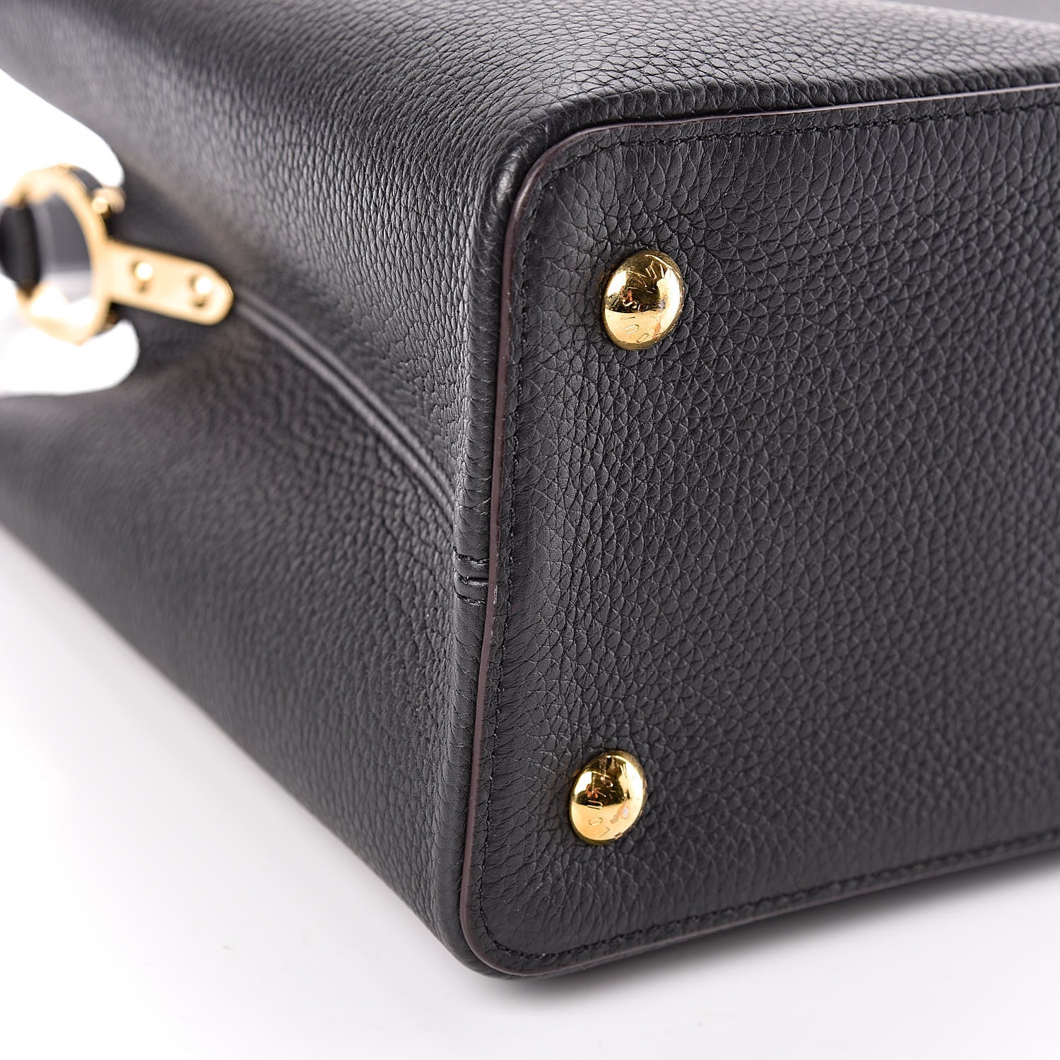 Louis Vuitton Taurillon Capucines MM Black 8 of 9
