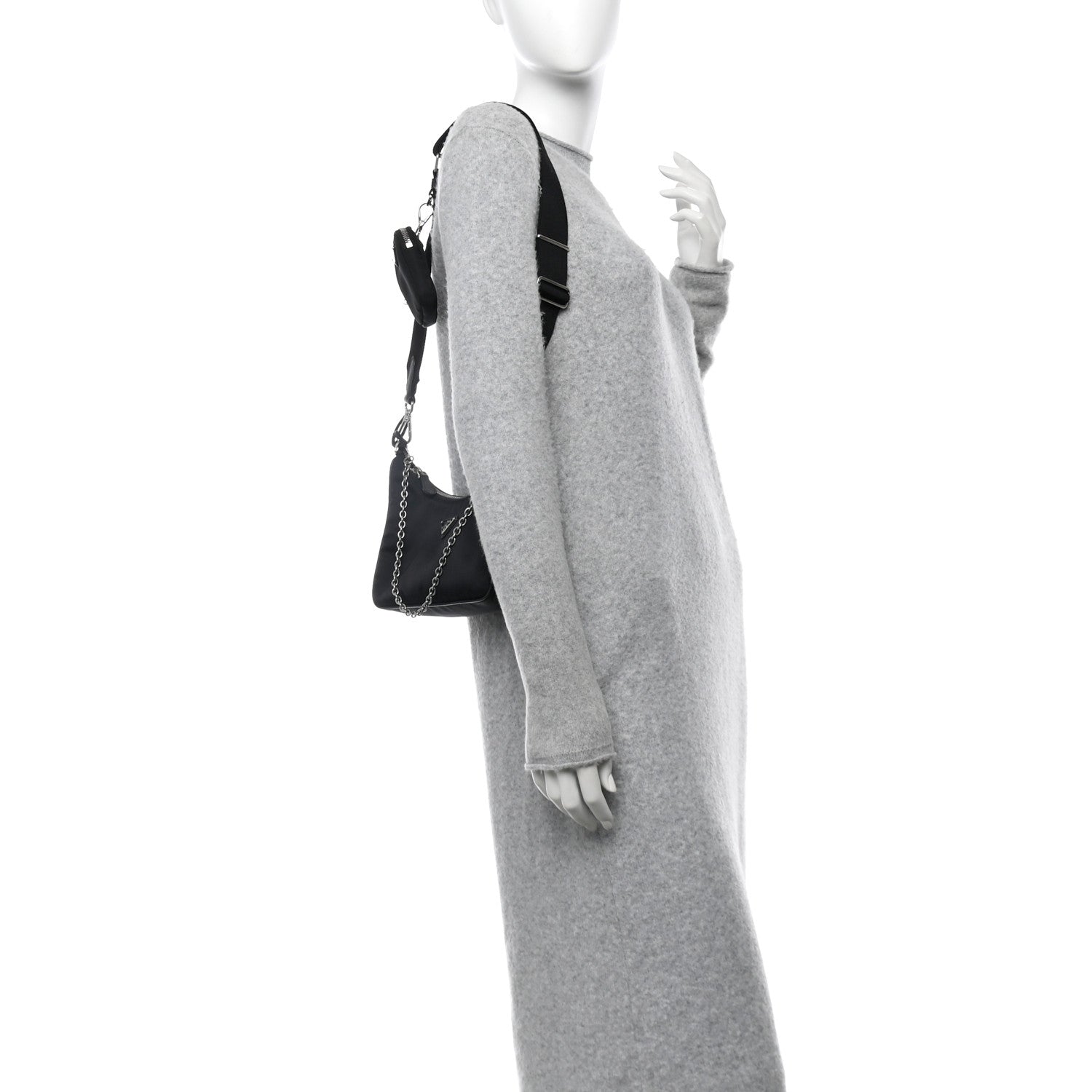 Prada Nylon Re-Edition 2005 Shoulder Bag Black 2 of 11