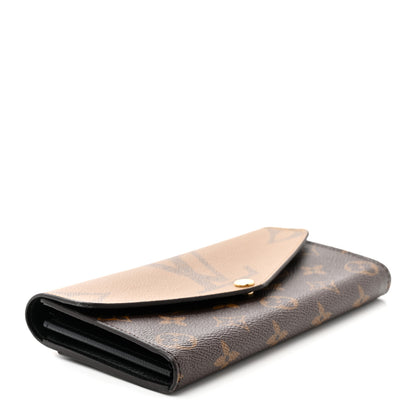Louis Vuitton Reverse Monogram Giant Sarah Wallet 4 of 9