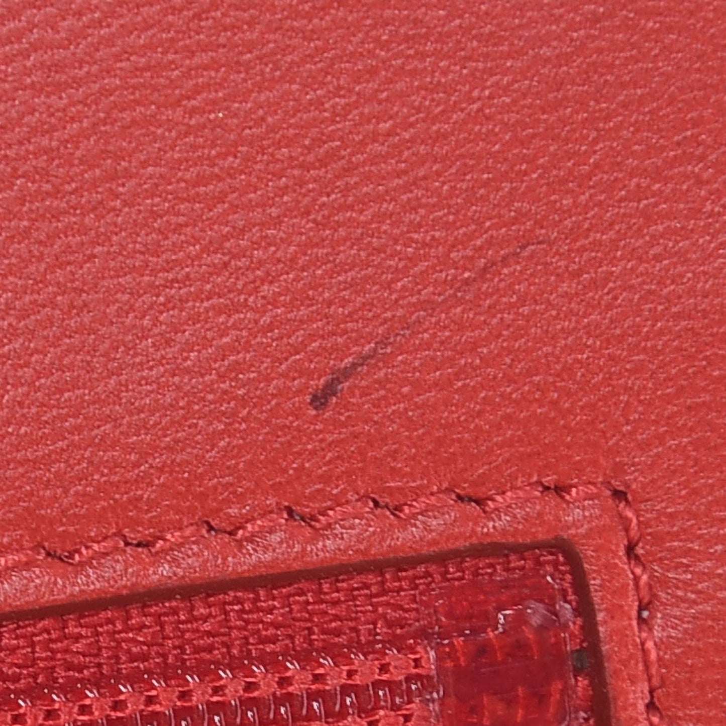 Lambskin Quilted Golden Class Wallet on Chain WOC Red