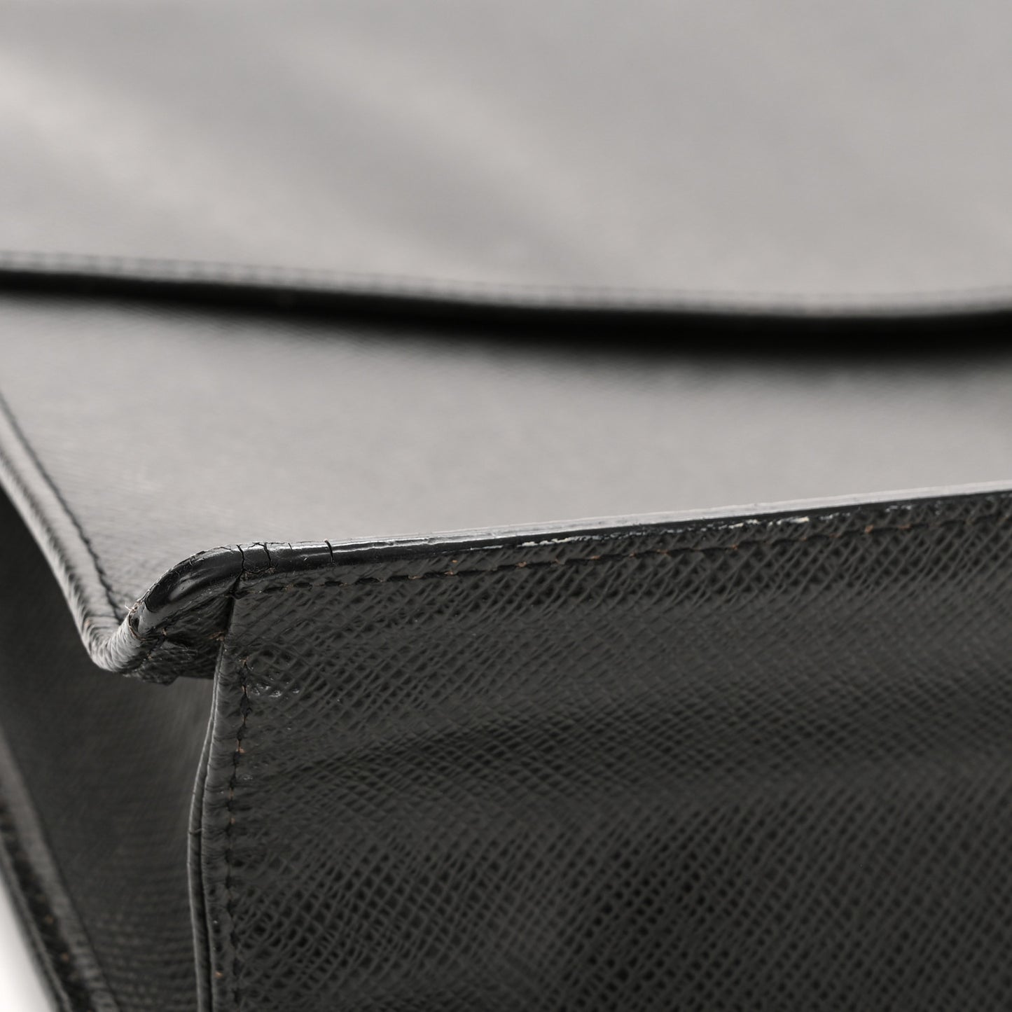 Taiga Angara Briefcase Black