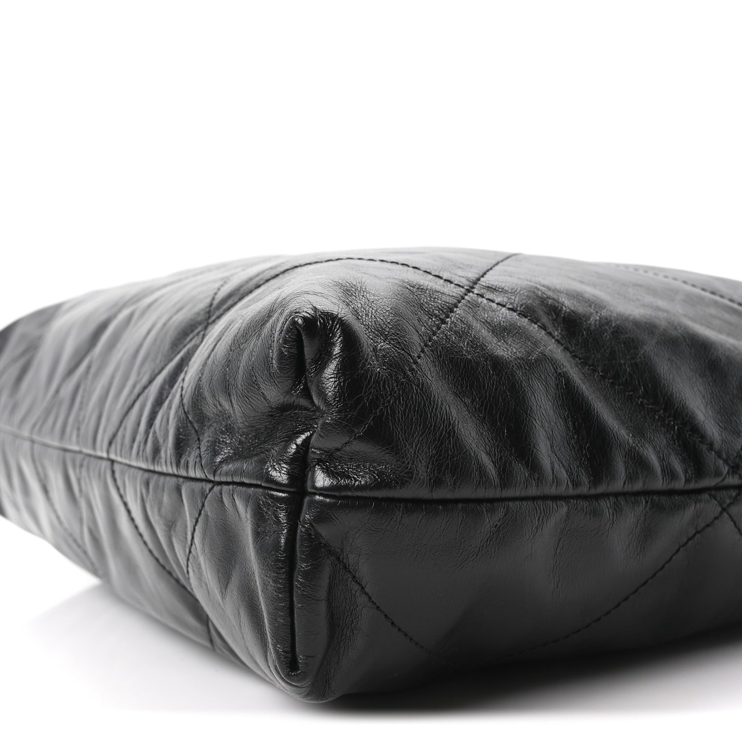 Shiny Calfskin Quilted Monochrome Small Chanel 22 Black