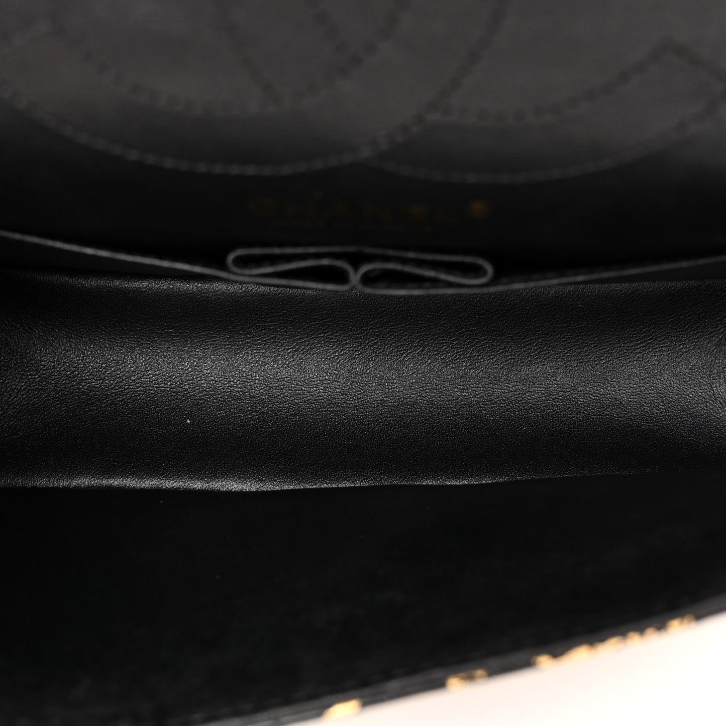 Calfskin Crocodile Embossed Graffiti 2.55 Cocodile Reissue 225 Flap Black Gold