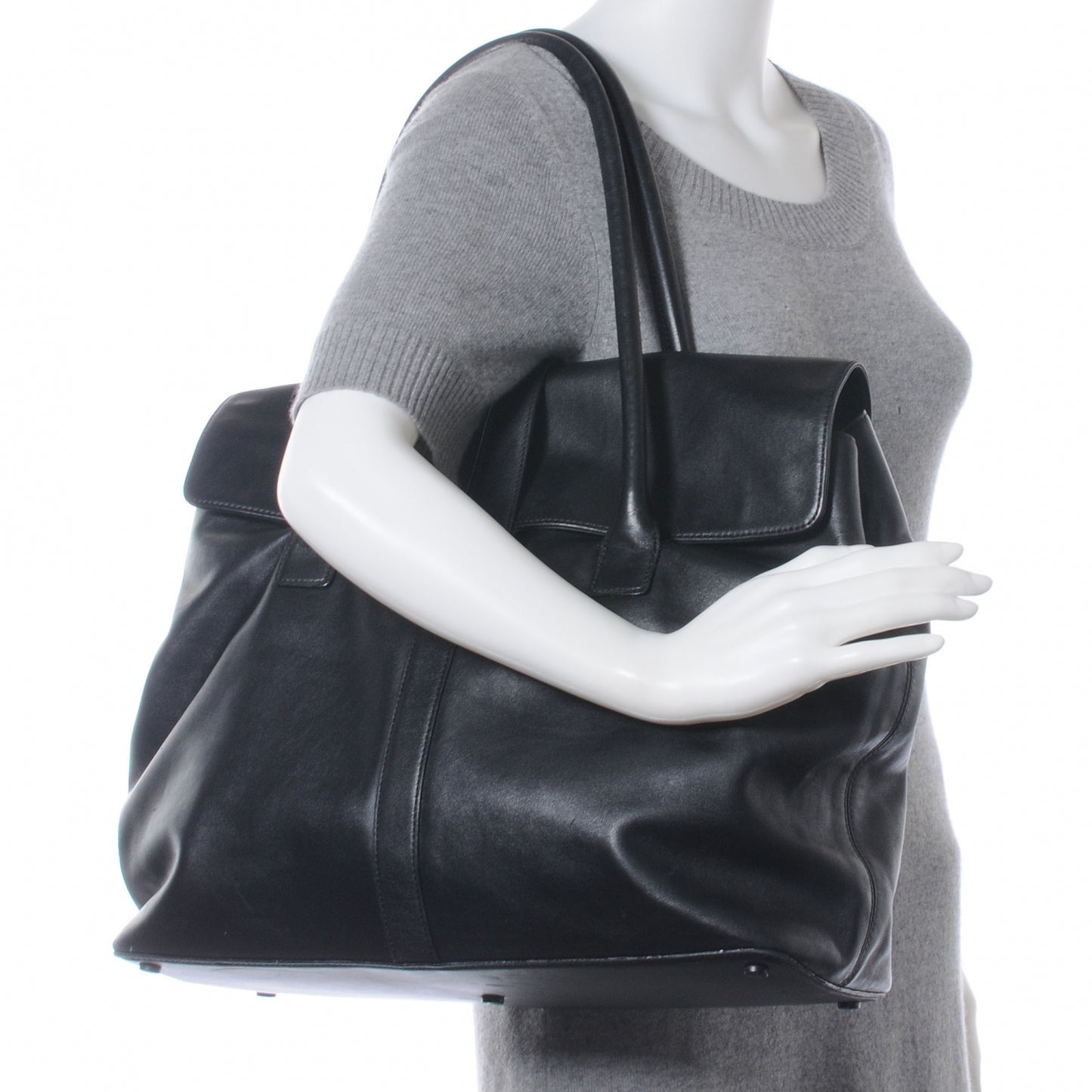 Calfskin Large Flap Shoulder Bag Black