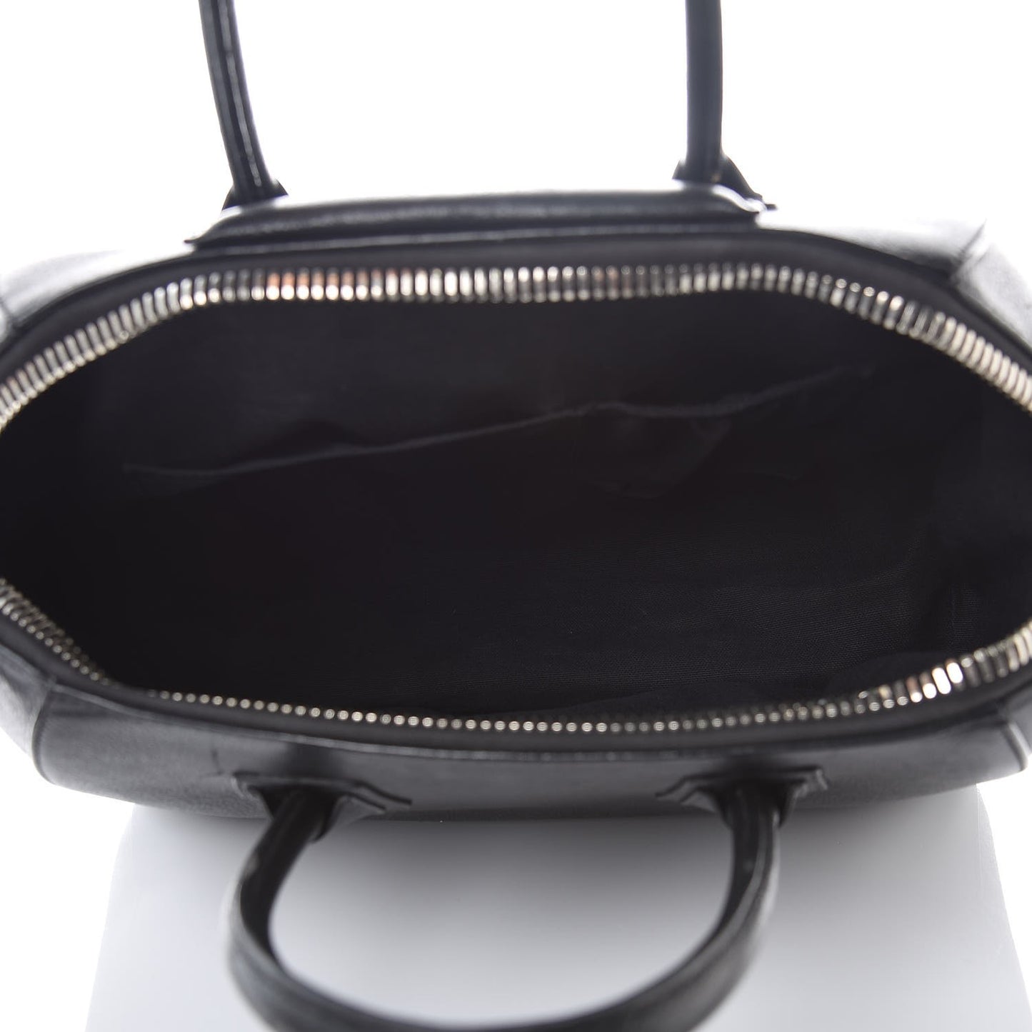Sugar Goatskin Medium Antigona Black