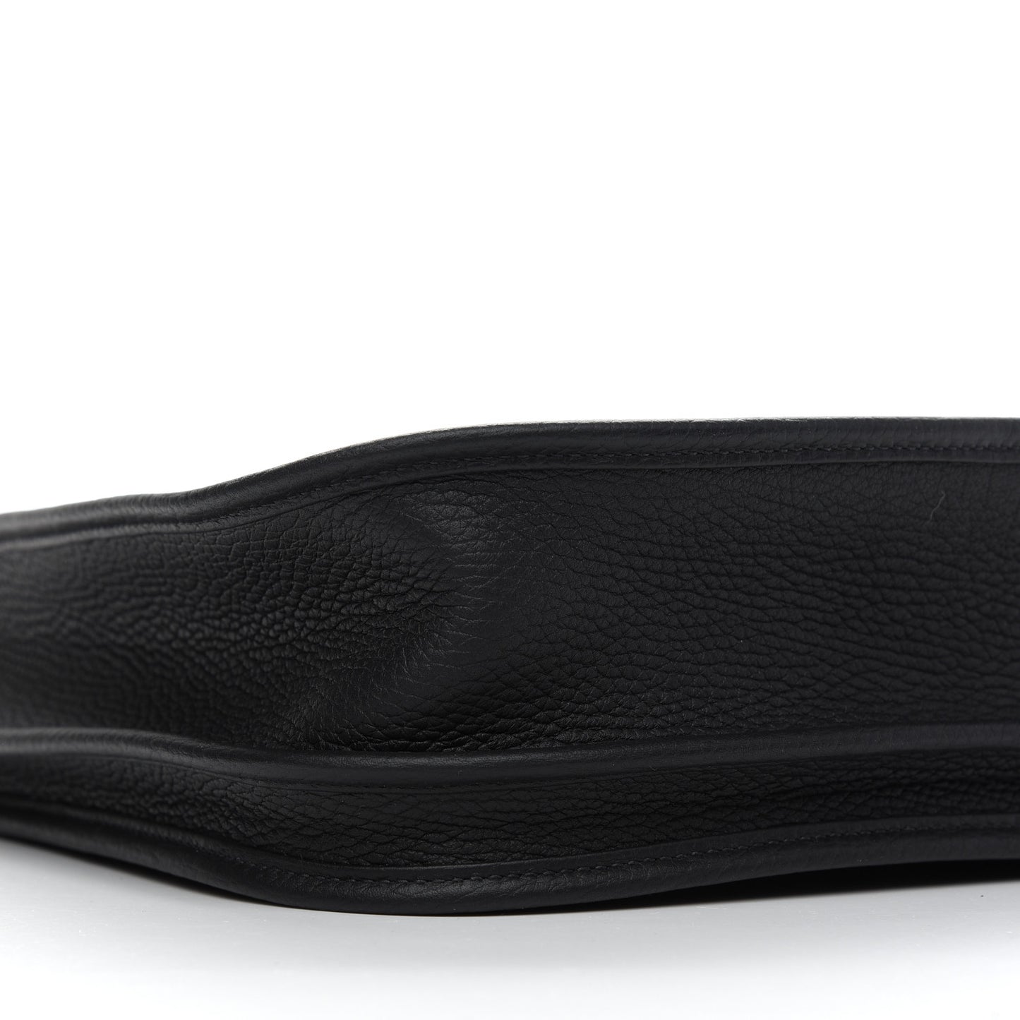 Taurillon Clemence Evelyne III PM Black
