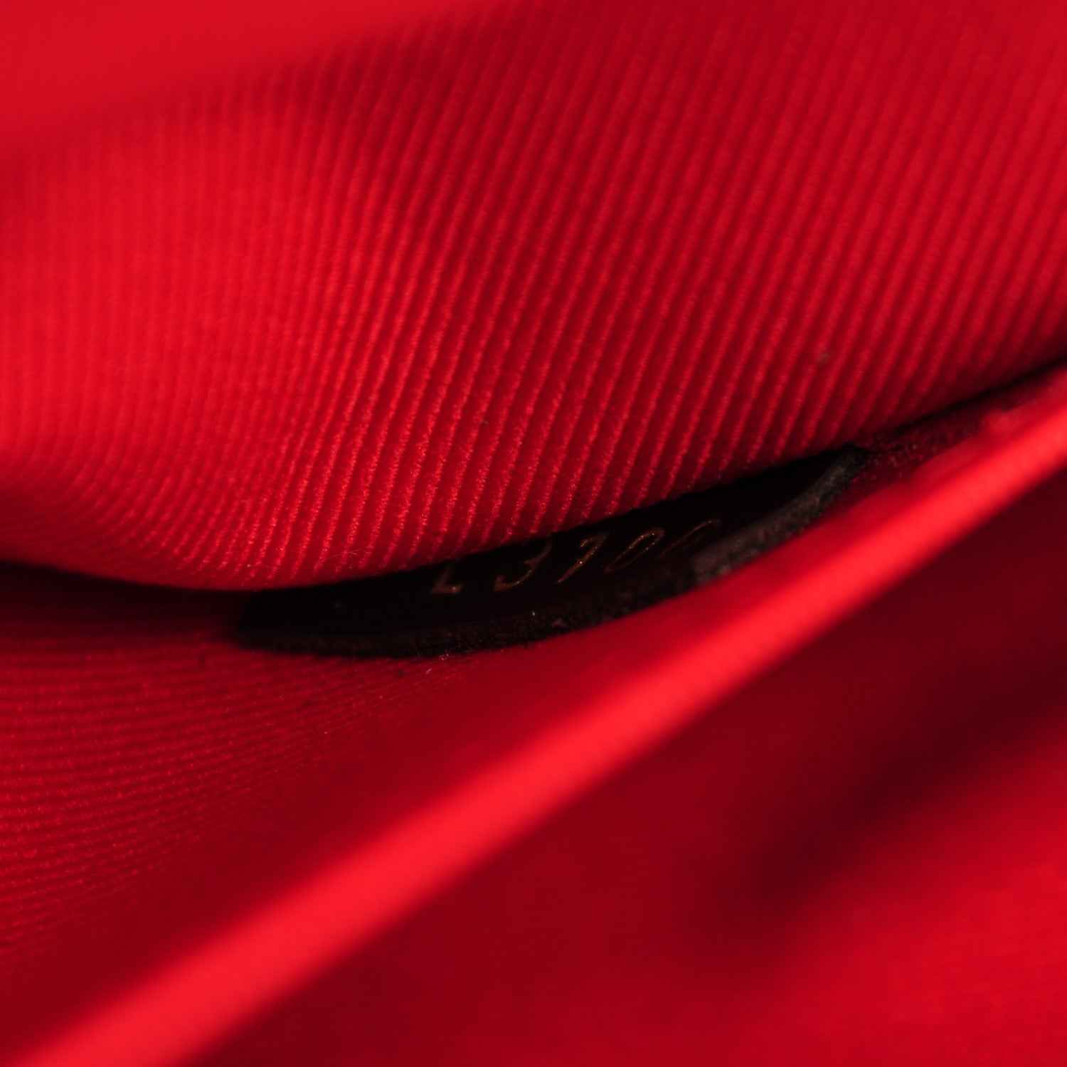 Louis Vuitton Damier Ebene Croisette 7 of 7