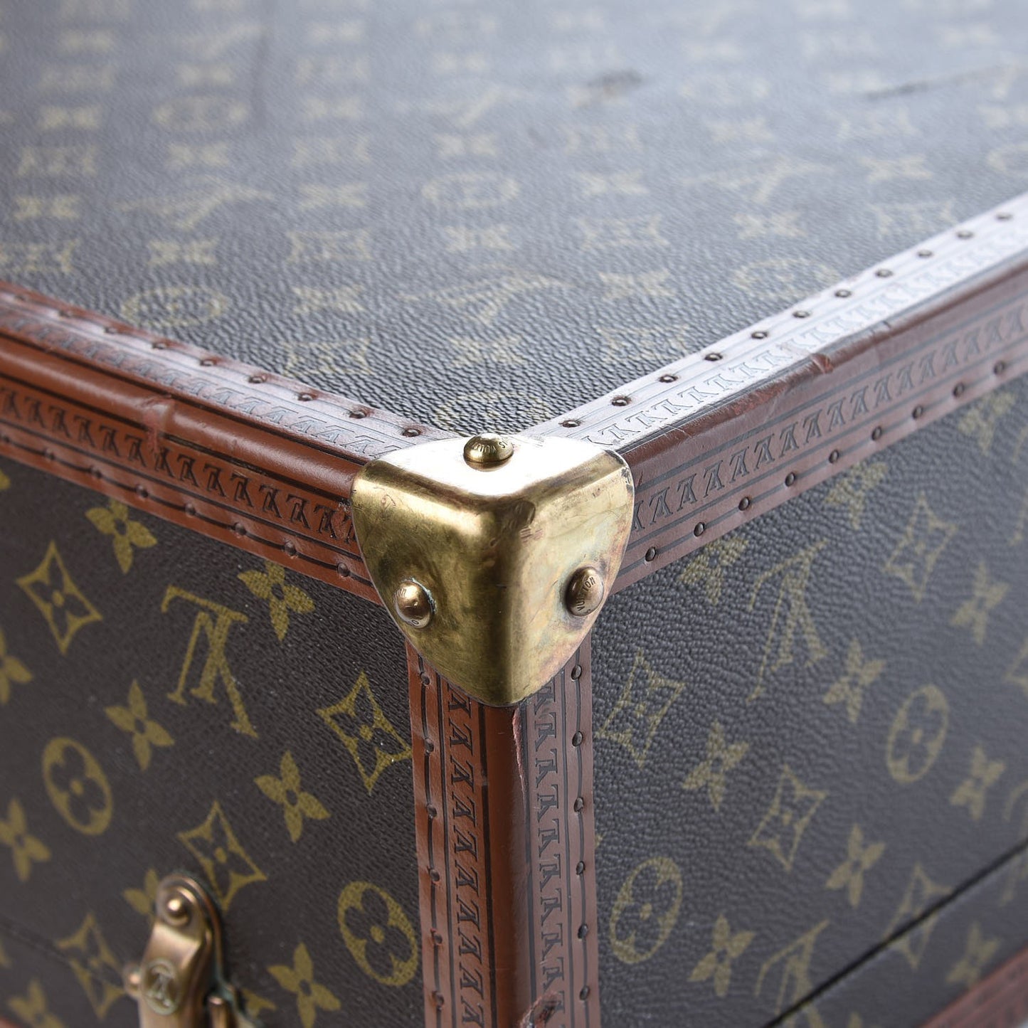 Monogram Bisten 70