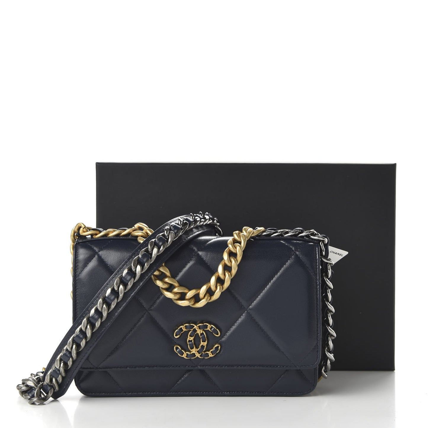 Lambskin Quilted 19 Wallet On Chain WOC Navy Blue