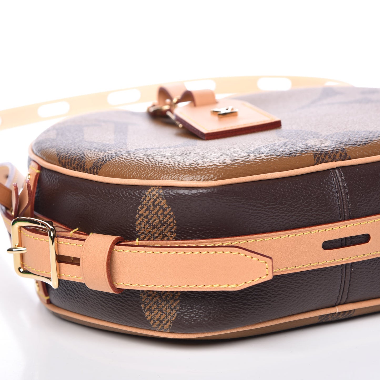 Reverse Monogram Giant Boite Chapeau Souple