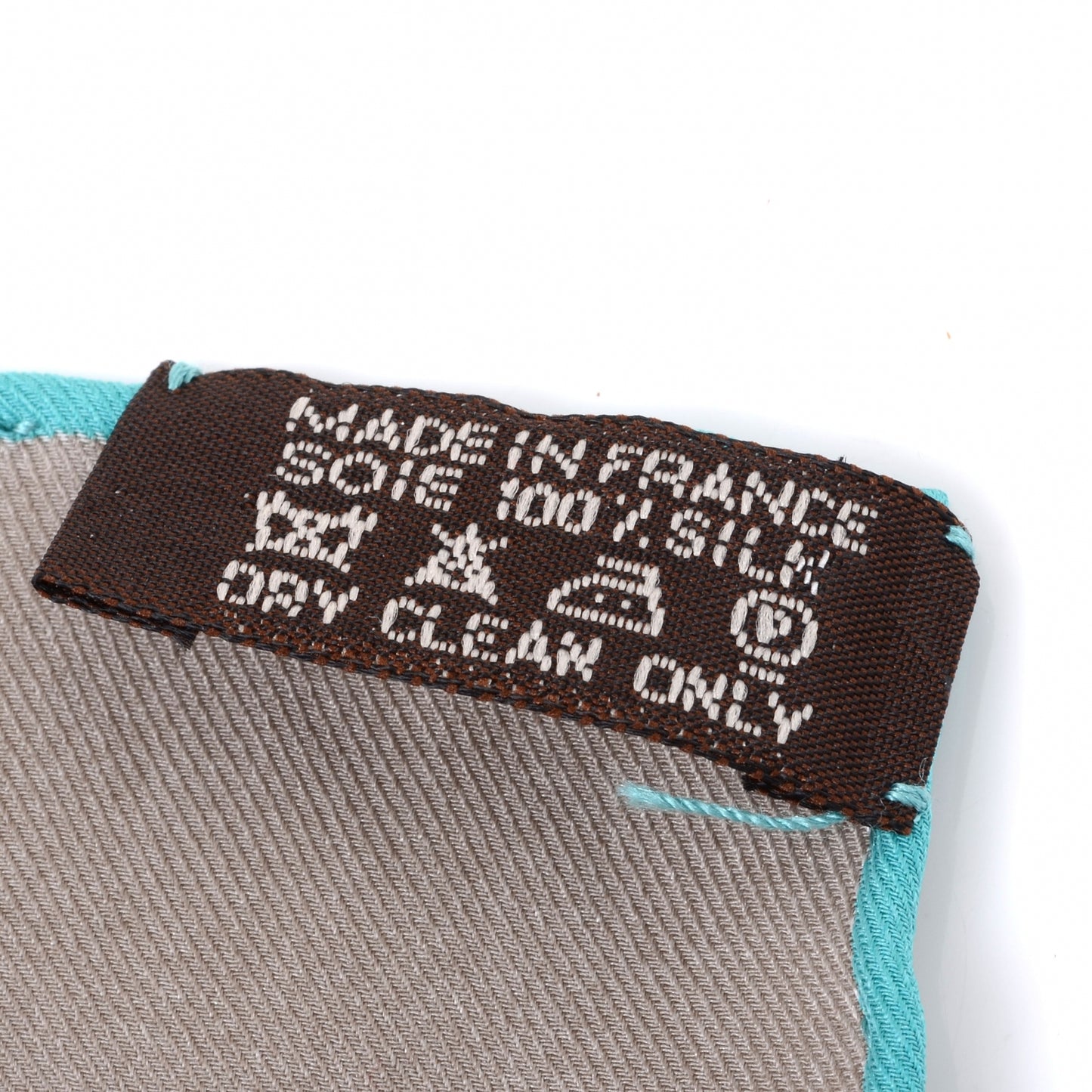 Silk Rendez-Vous Au 24 Scarf 70