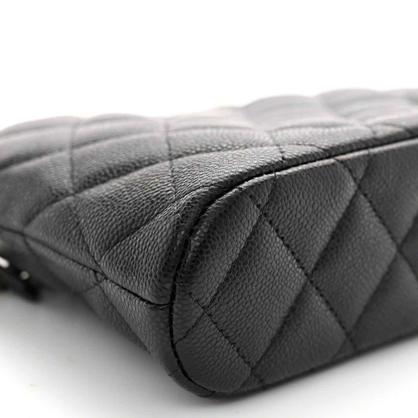 Caviar Quilted Classic Clutch with Chain Black
