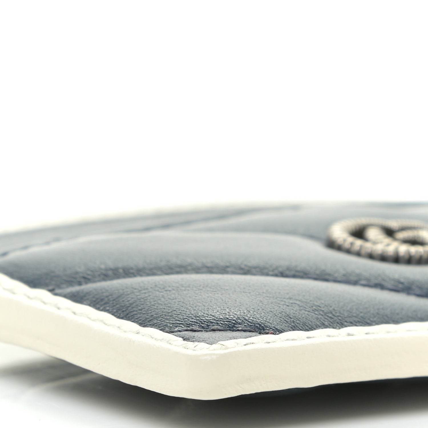 Gucci Vintage Effect Calfskin Matelasse Diagonal Torchon GG Marmont Card Holder Blue Agata Mystic White 8 of 10
