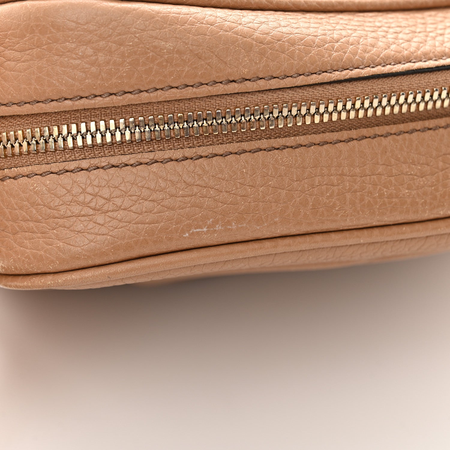 Gucci Pebbled Calfskin Small Soho Disco Bag Camelia 11 of 12