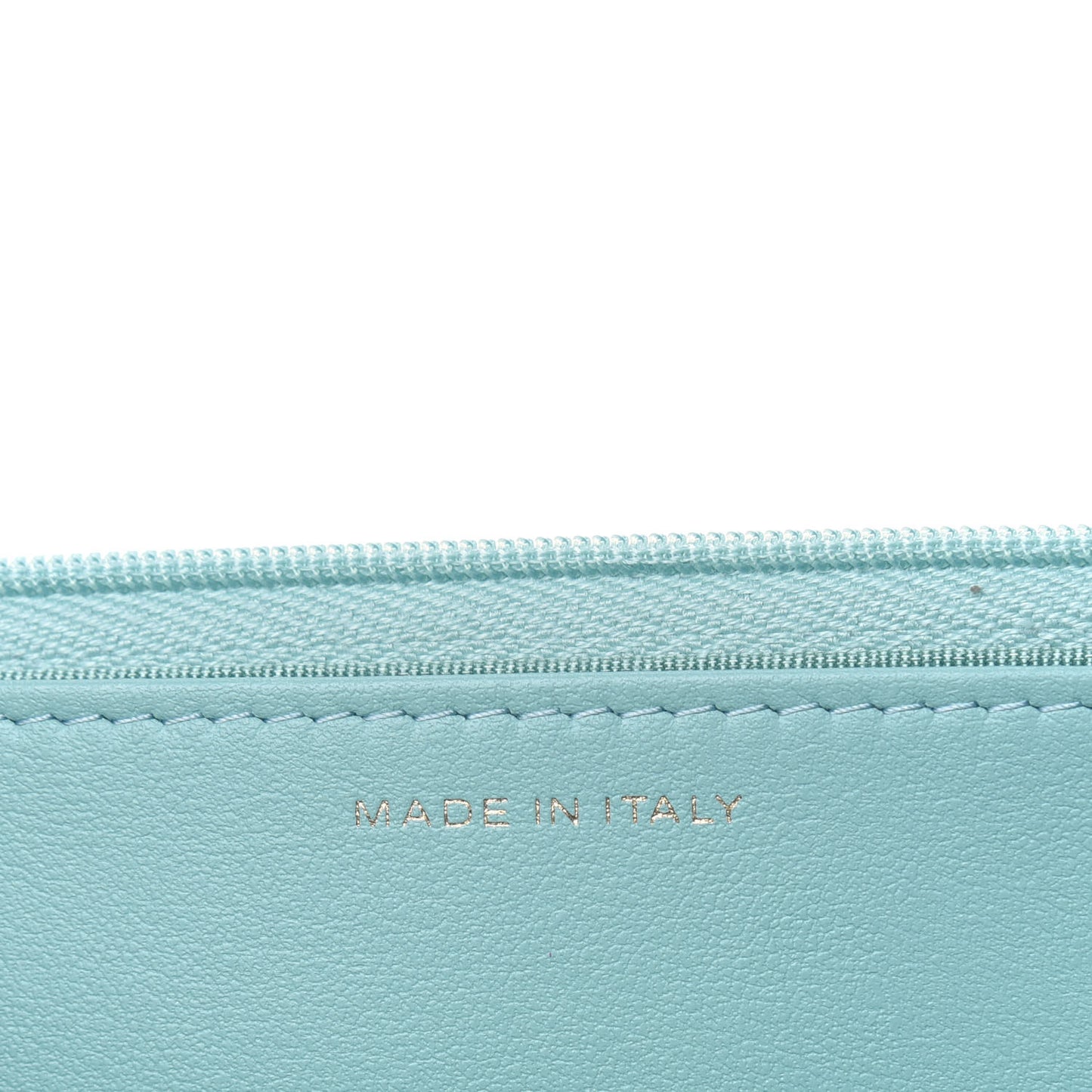 Caviar Quilted Wallet On Chain WOC Light Blue