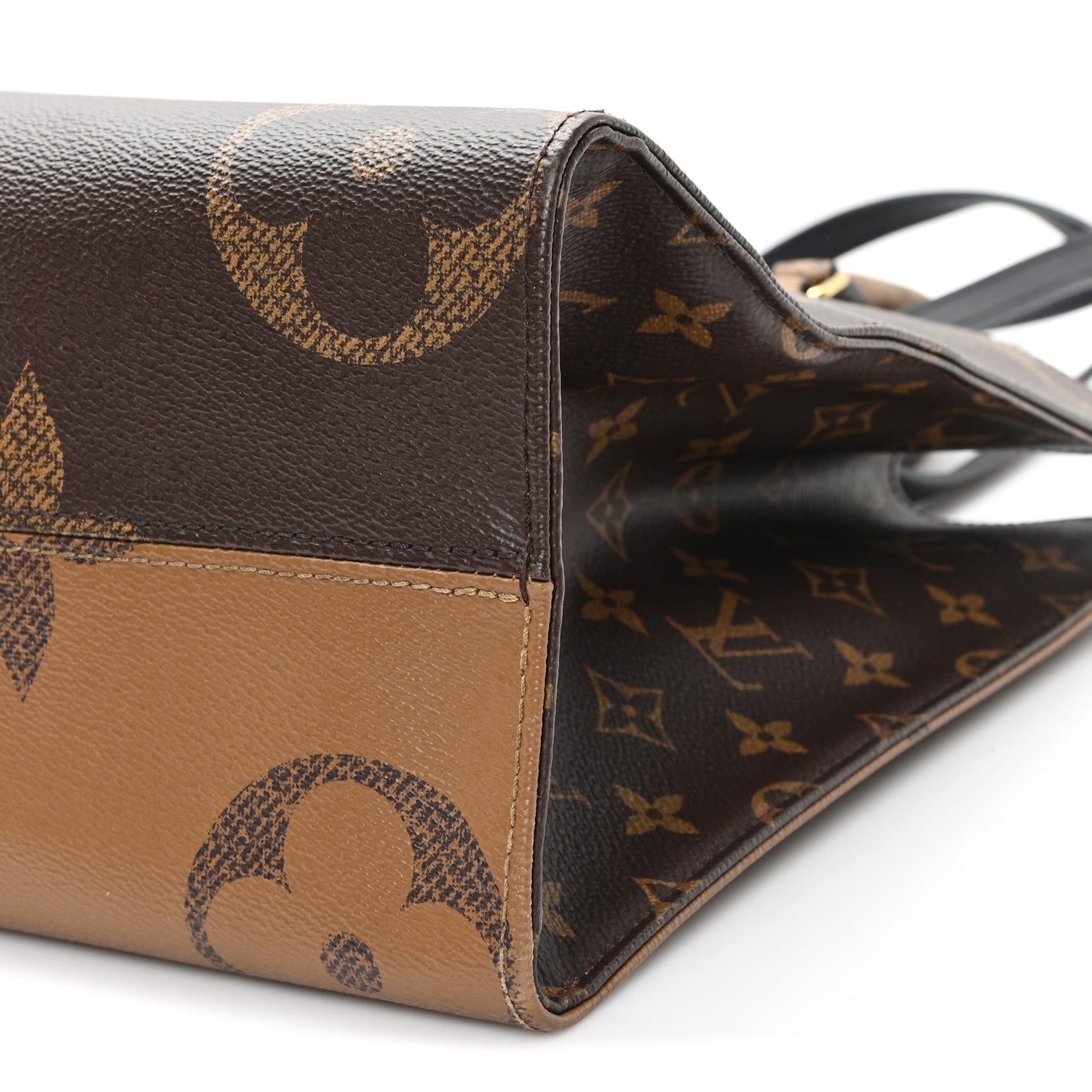 Louis Vuitton Reverse Monogram Giant Onthego PM 9 of 9