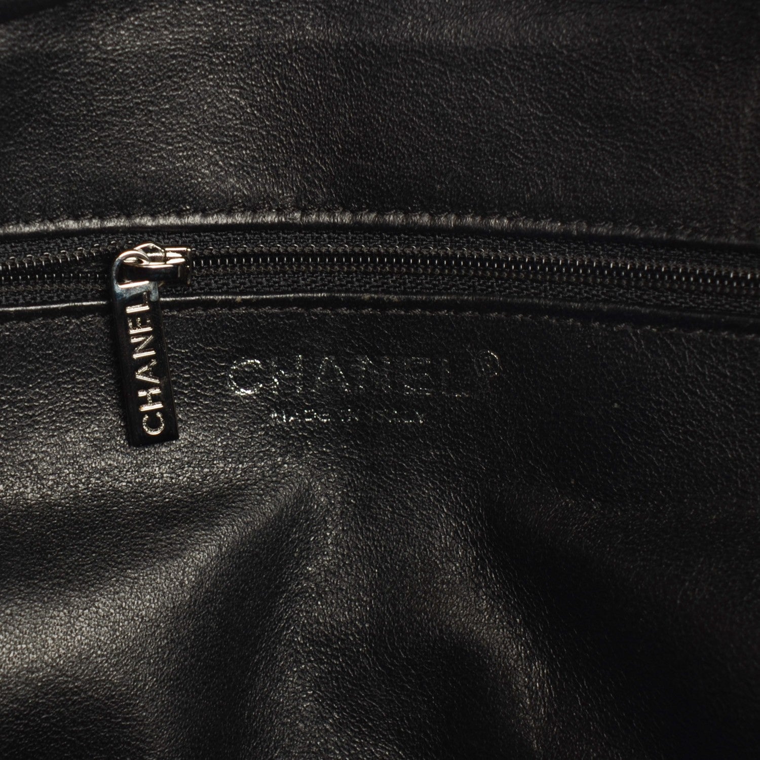 Chanel Deerskin Luxe Ligne Large Bowler Black 6 of 7
