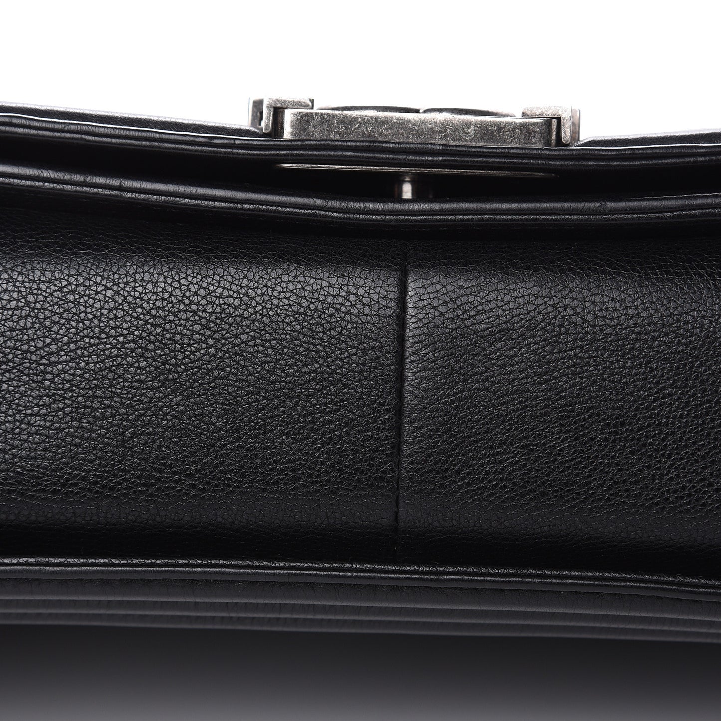 Grained Calfskin Quilted New Medium Boy Flap Black