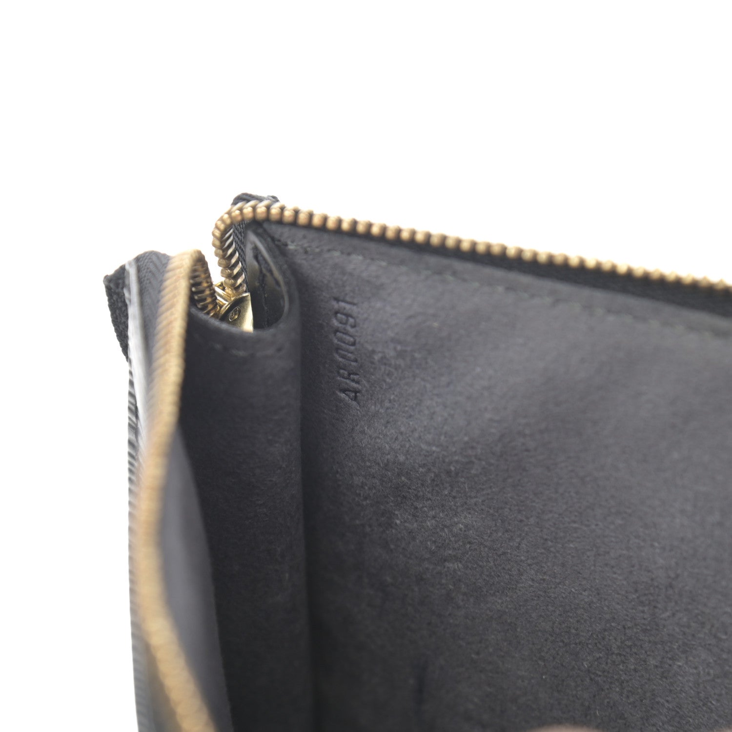 Louis Vuitton Epi Pochette Accessories 24 Black 7 of 12