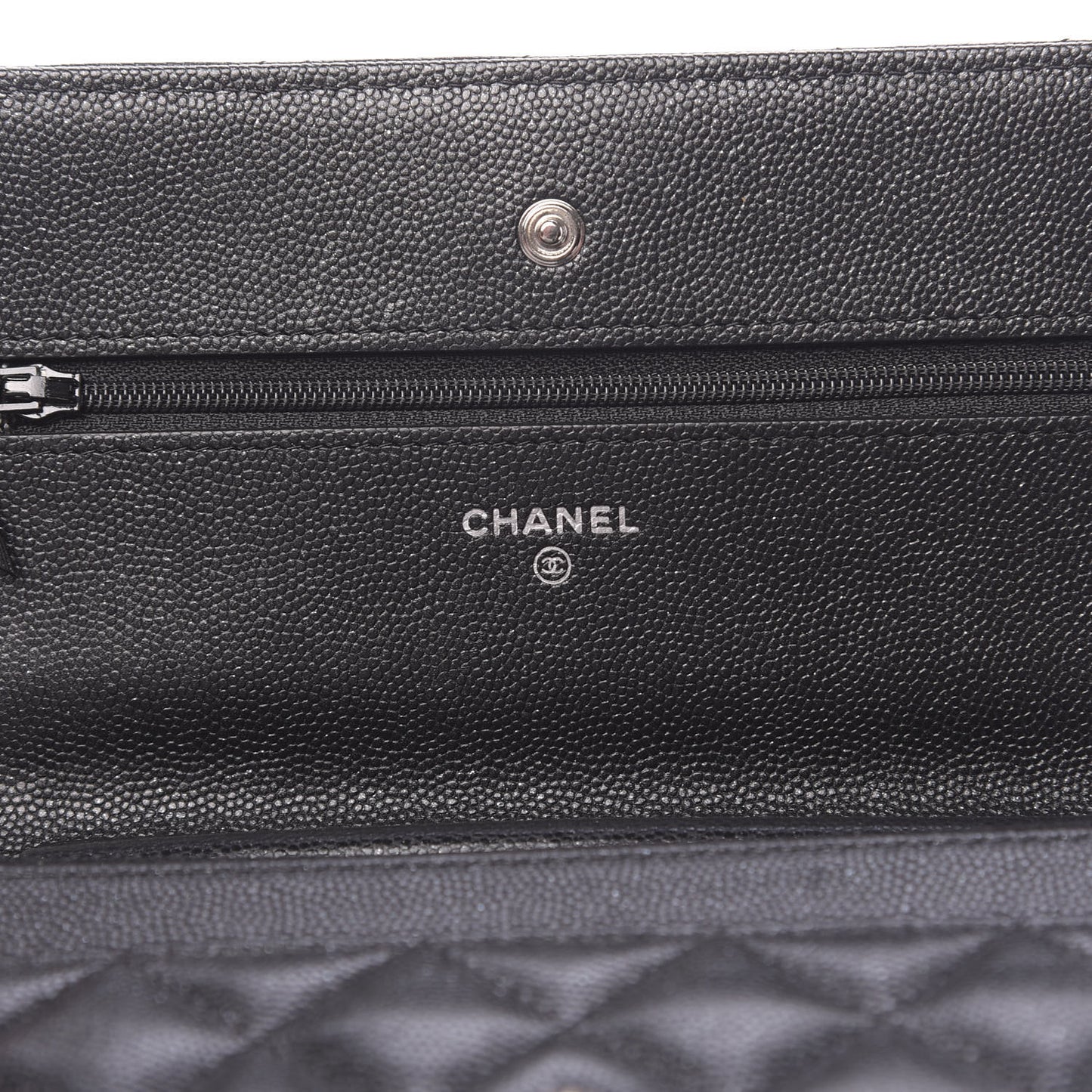 Iridescent Caviar Quilted Wallet On Chain WOC Black