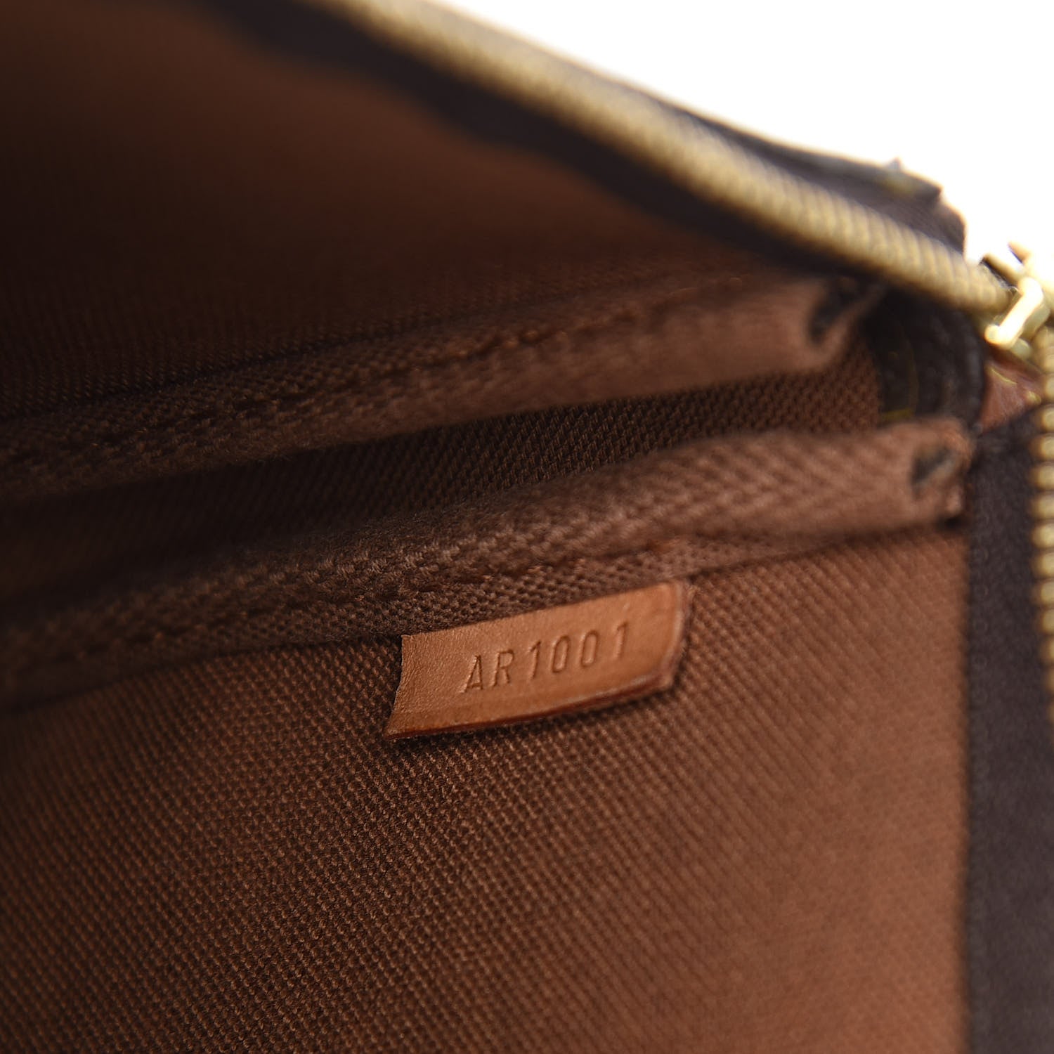 Louis Vuitton Monogram Pochette Accessories 7 of 9
