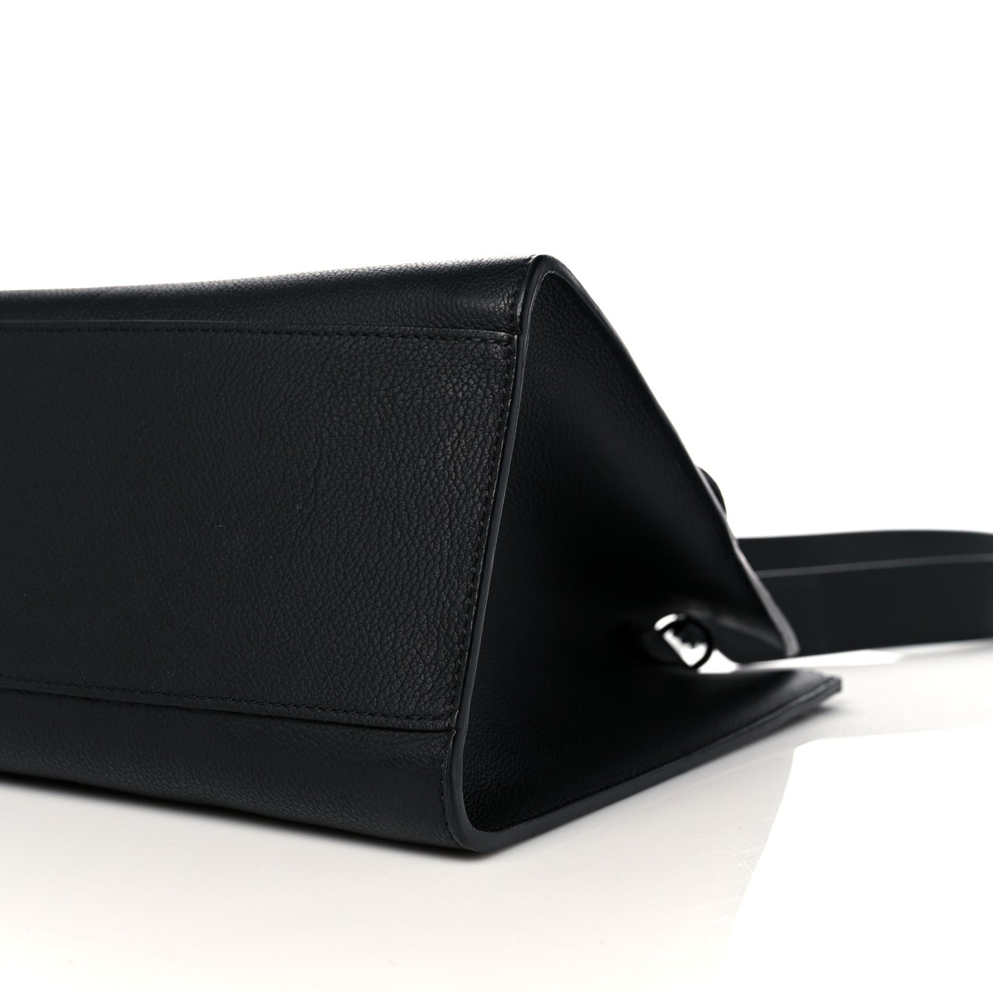 Soft Calfskin Lockme Tote MM Black