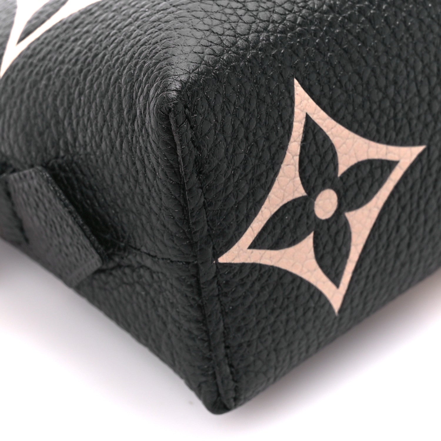 Louis Vuitton Empreinte Monogram Giant Cosmetic Pouch Black Beige 8 of 9
