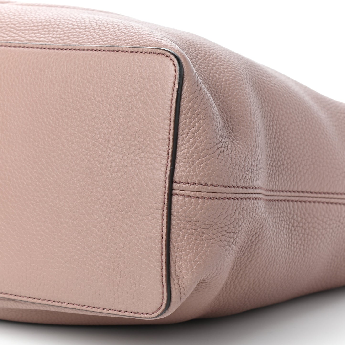 Pebbled Calfskin Large Soho Hobo Camelia